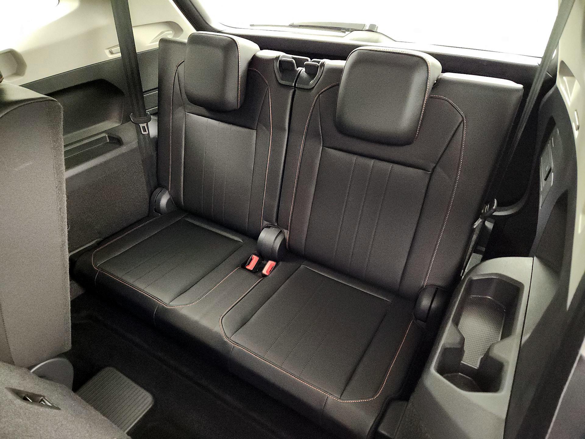 Thumbnail: 2024 Volkswagen Tiguan - 19