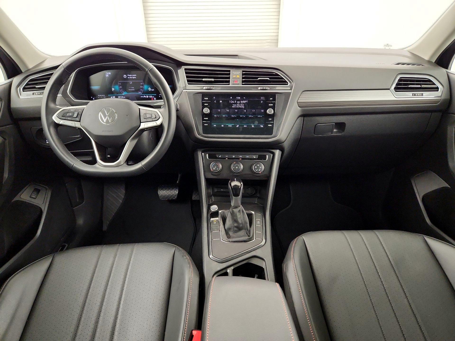 Thumbnail: 2024 Volkswagen Tiguan - 8