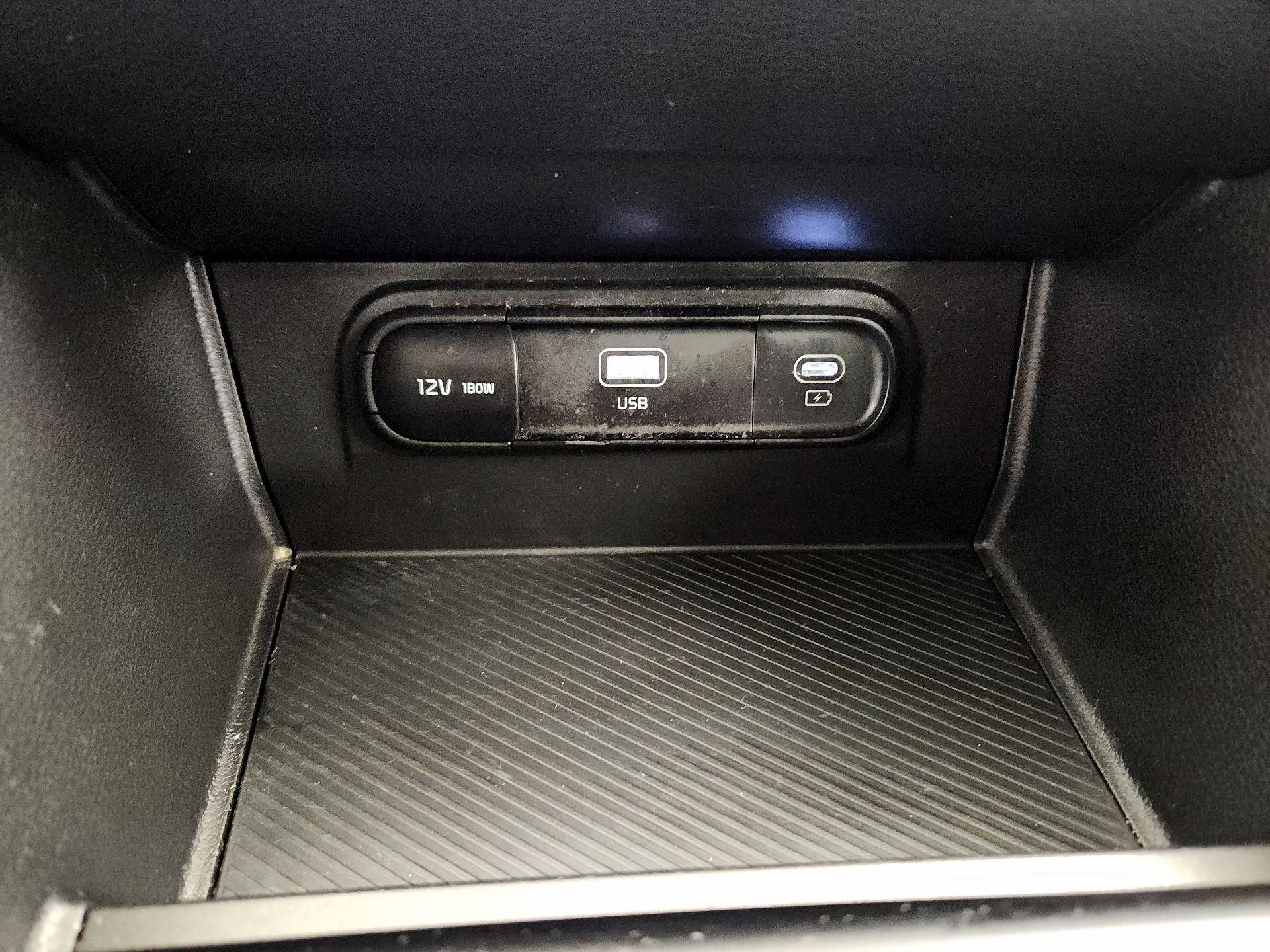 Thumbnail: 2024 Kia Sportage - 16