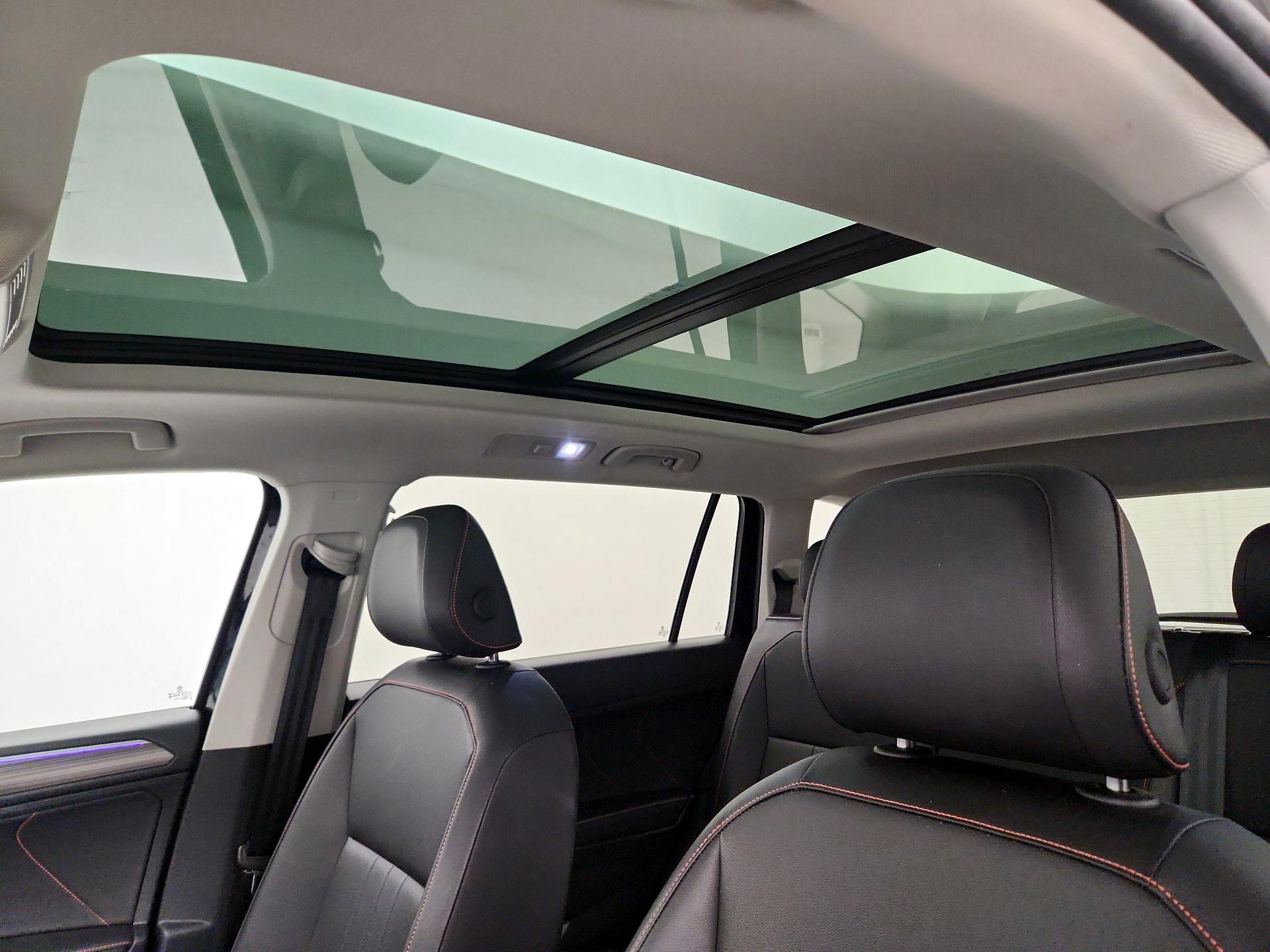 Thumbnail: 2024 Volkswagen Tiguan - 17