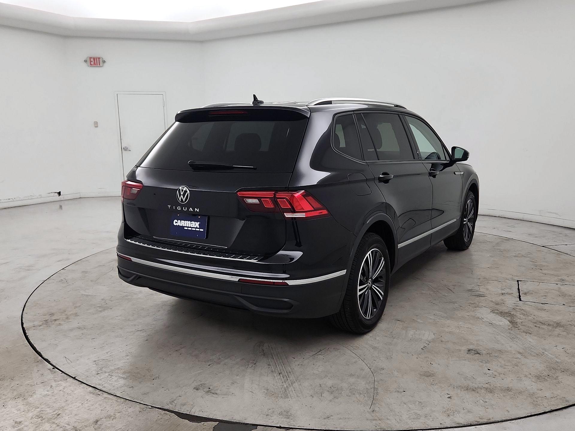 Thumbnail: 2024 Volkswagen Tiguan - 5