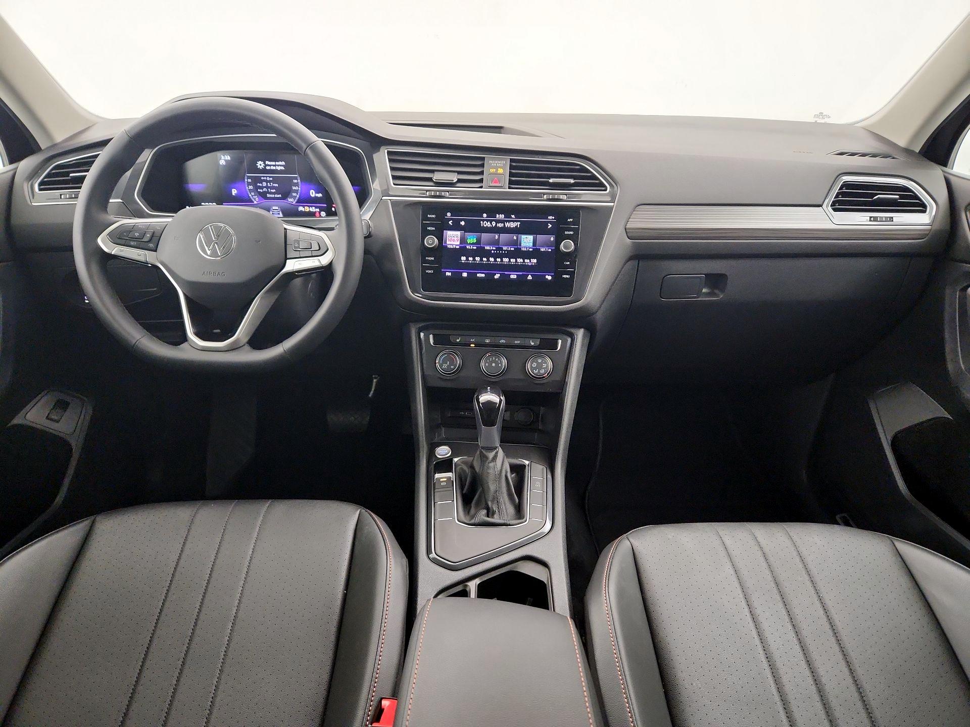 Thumbnail: 2024 Volkswagen Tiguan - 8