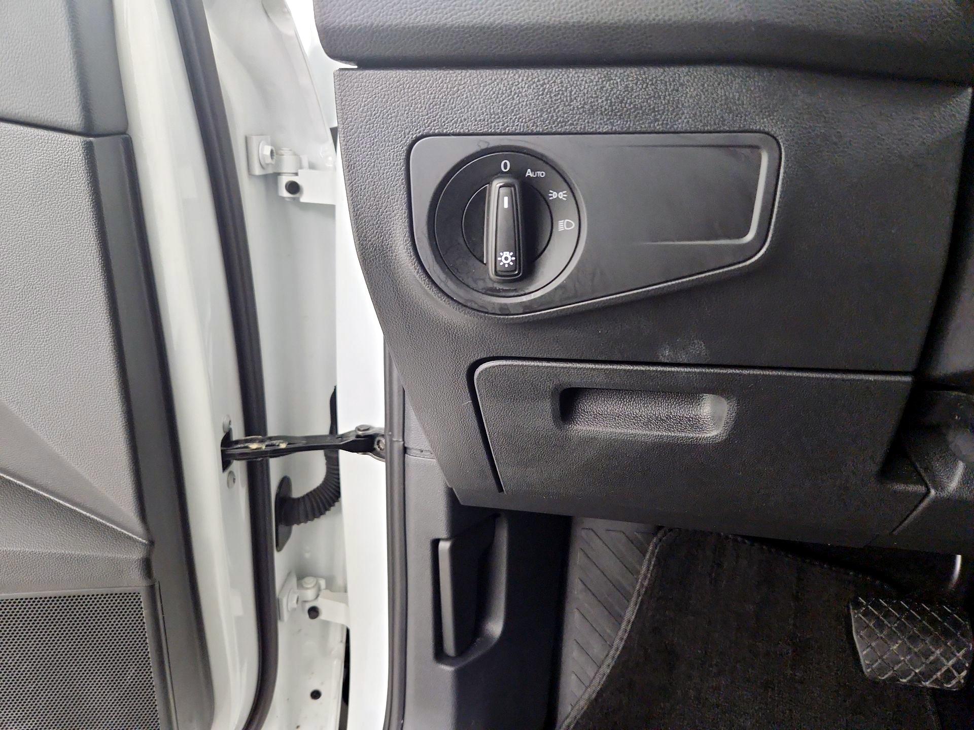 Thumbnail: 2024 Volkswagen Tiguan - 11