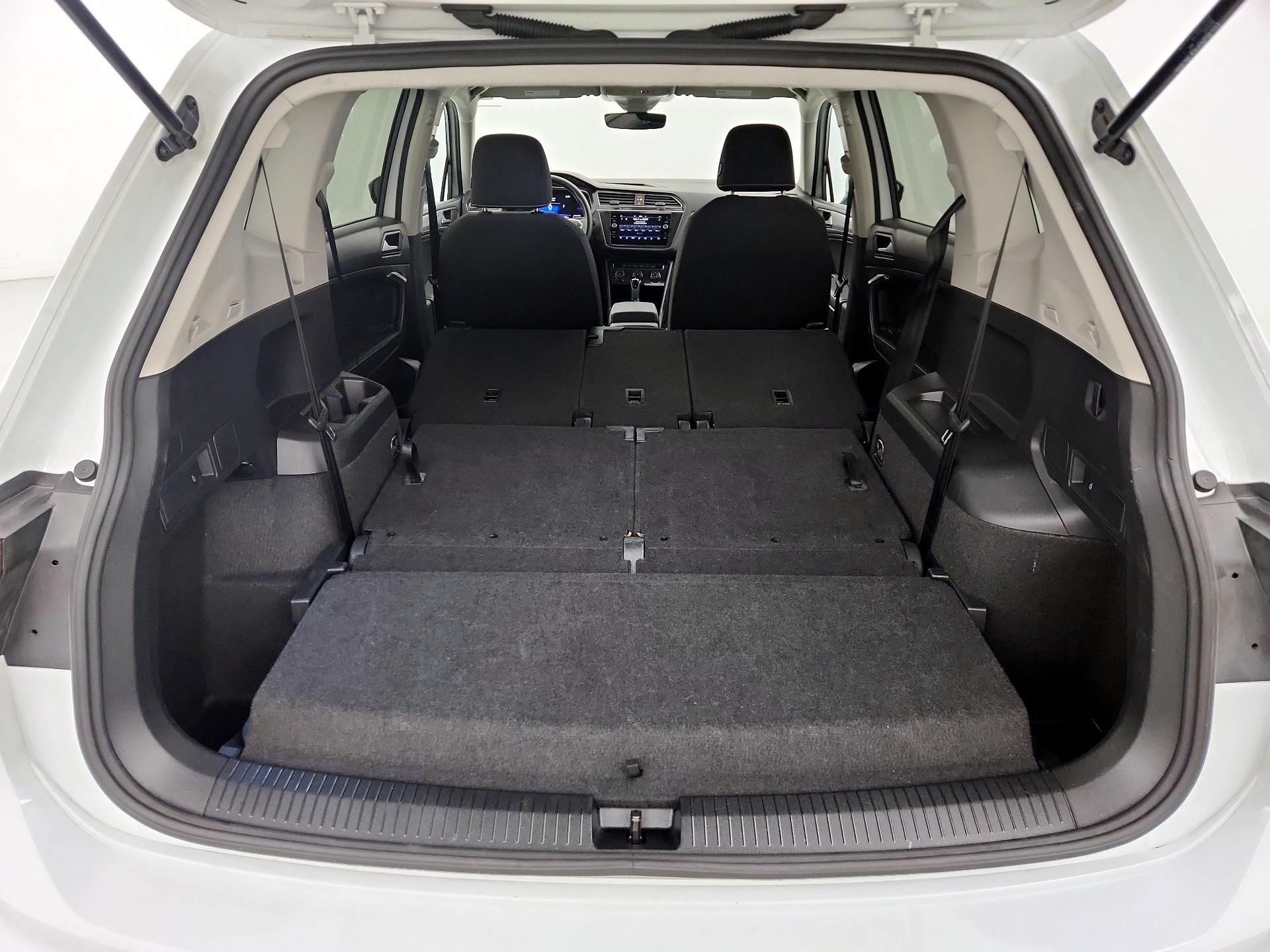 Thumbnail: 2024 Volkswagen Tiguan - 20