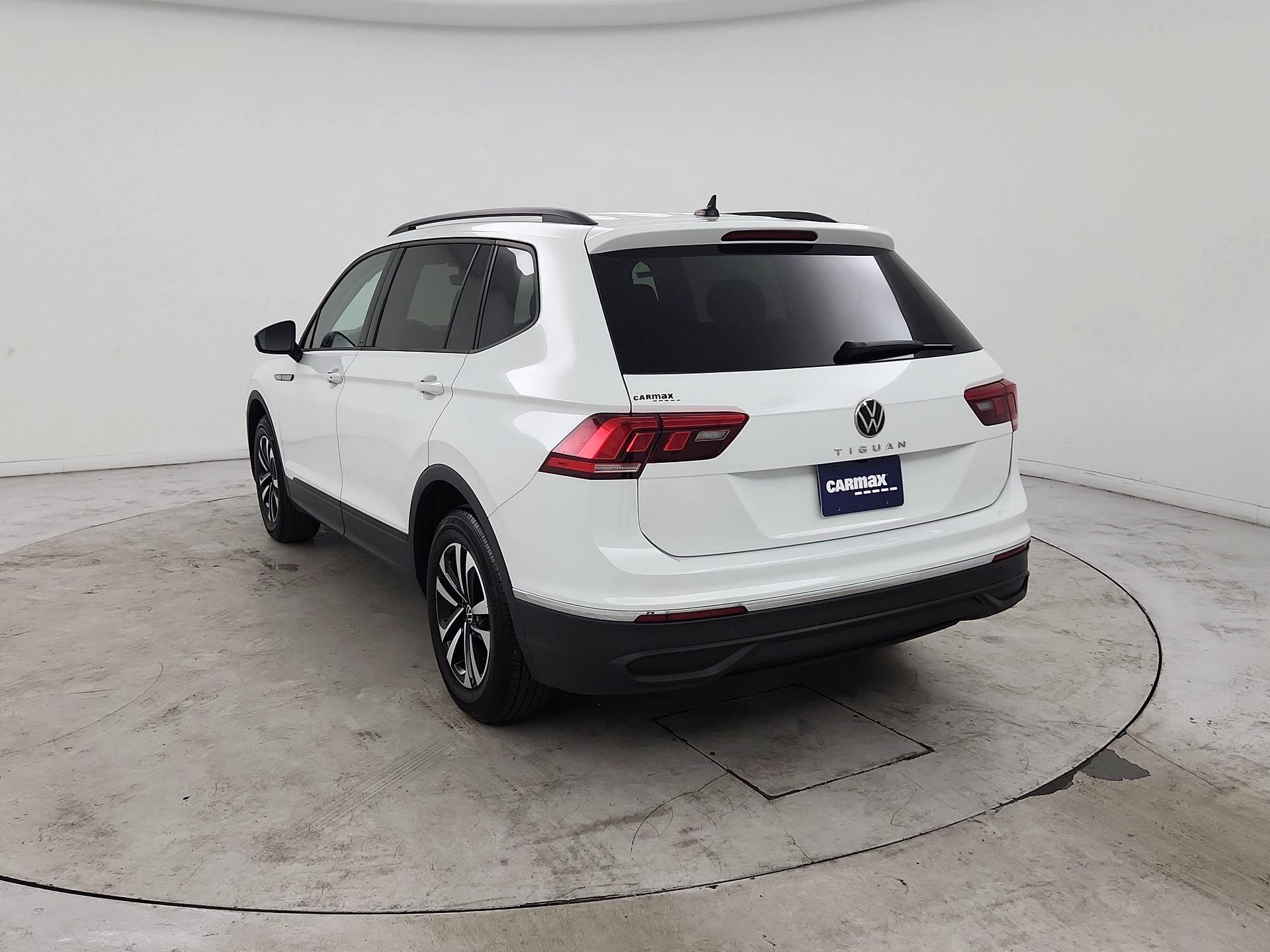 Thumbnail: 2024 Volkswagen Tiguan - 7