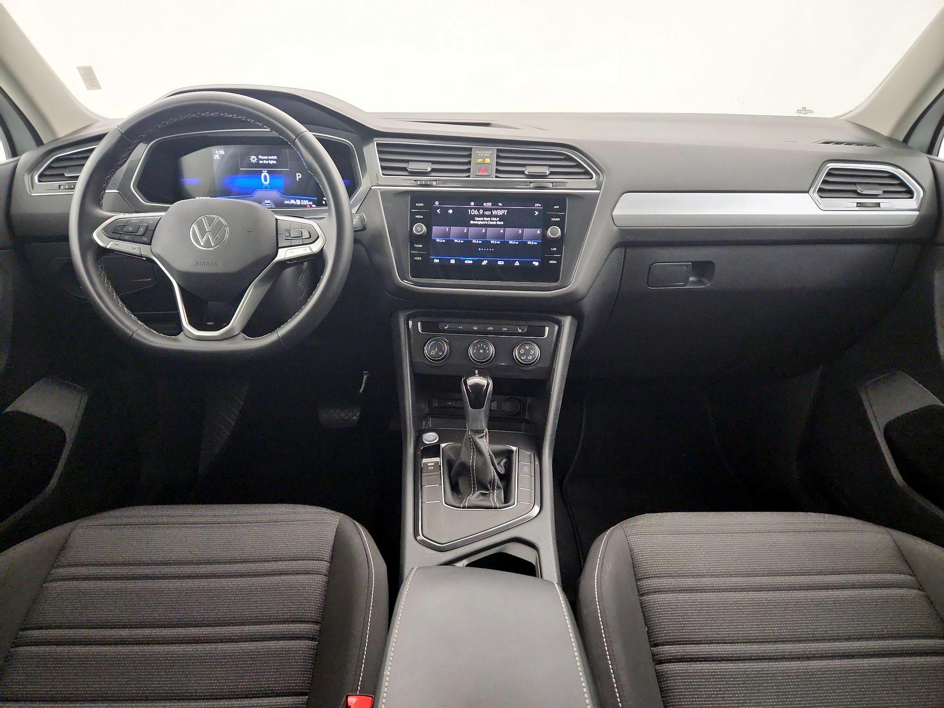 Thumbnail: 2024 Volkswagen Tiguan - 8