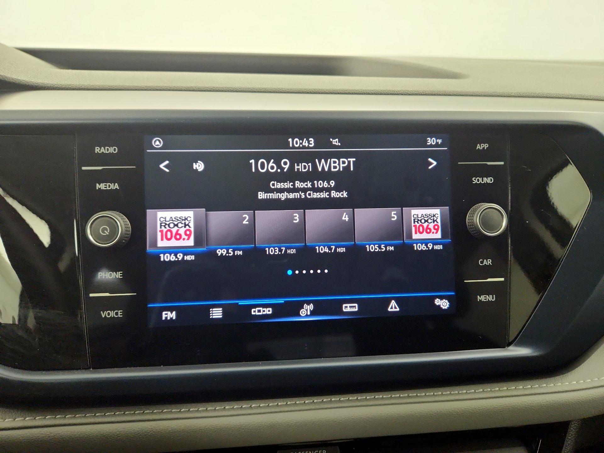 Thumbnail: 2024 Volkswagen Taos - 13