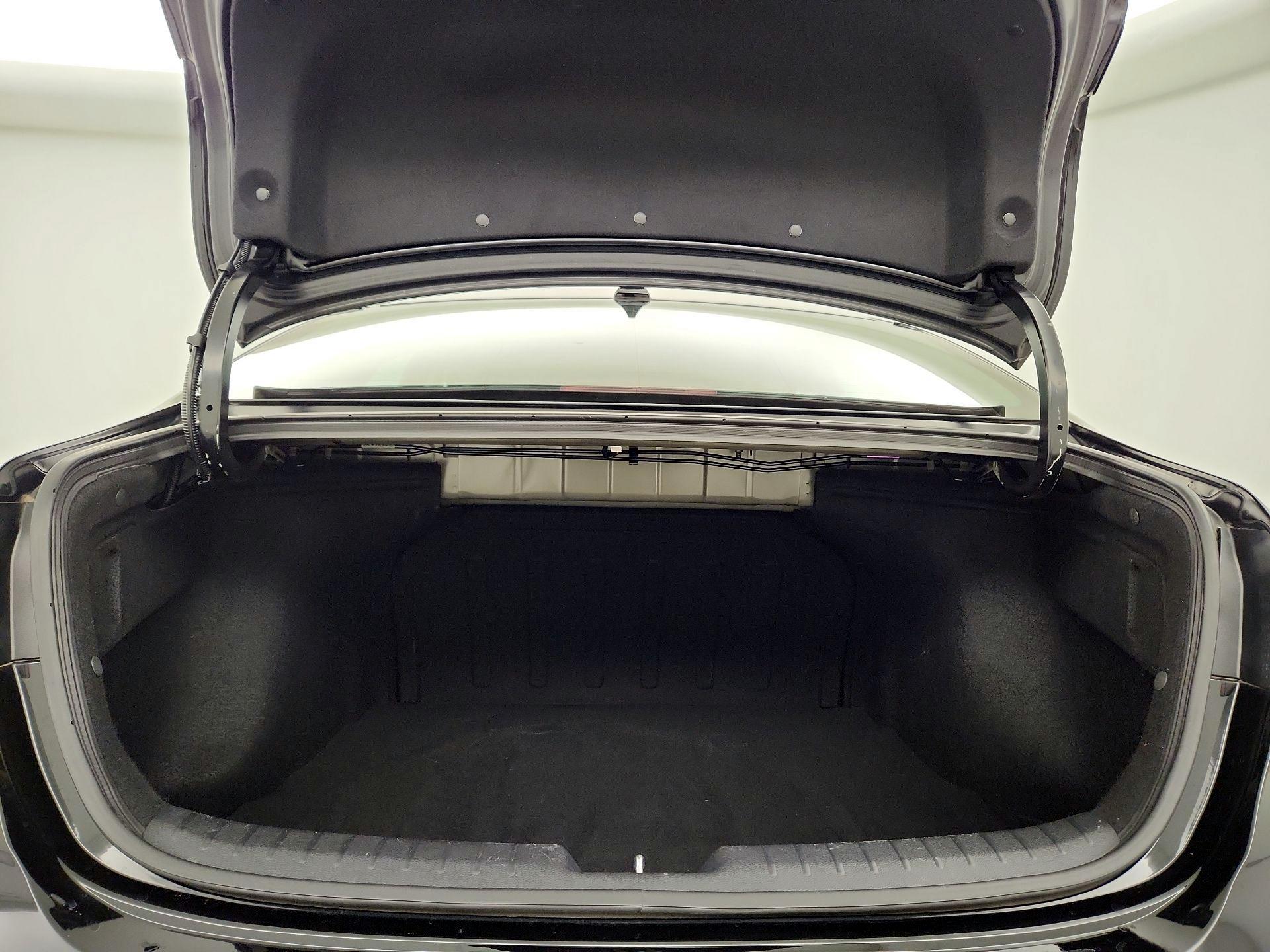 Thumbnail: 2023 Kia Forte - 18