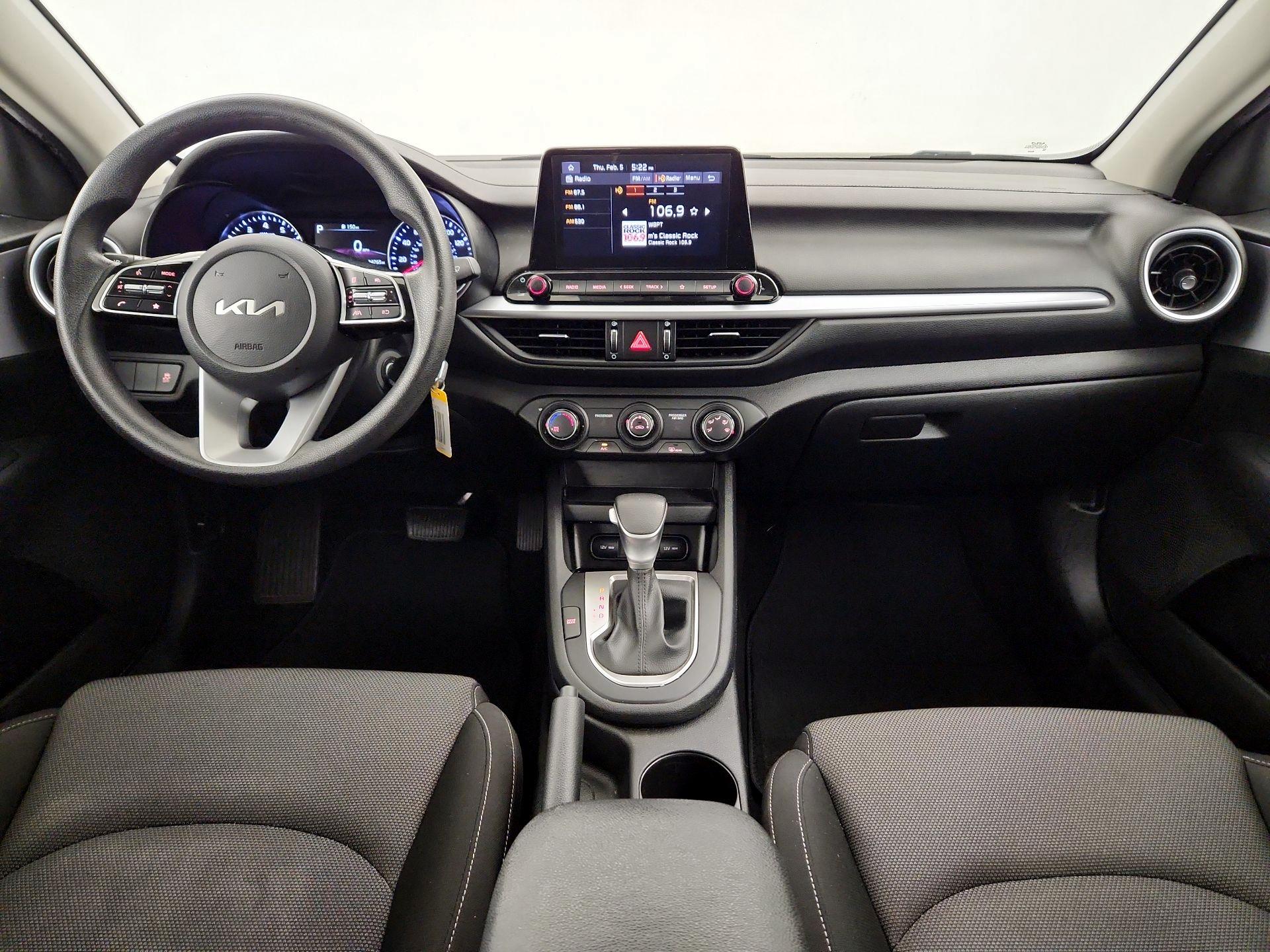 Thumbnail: 2023 Kia Forte - 8