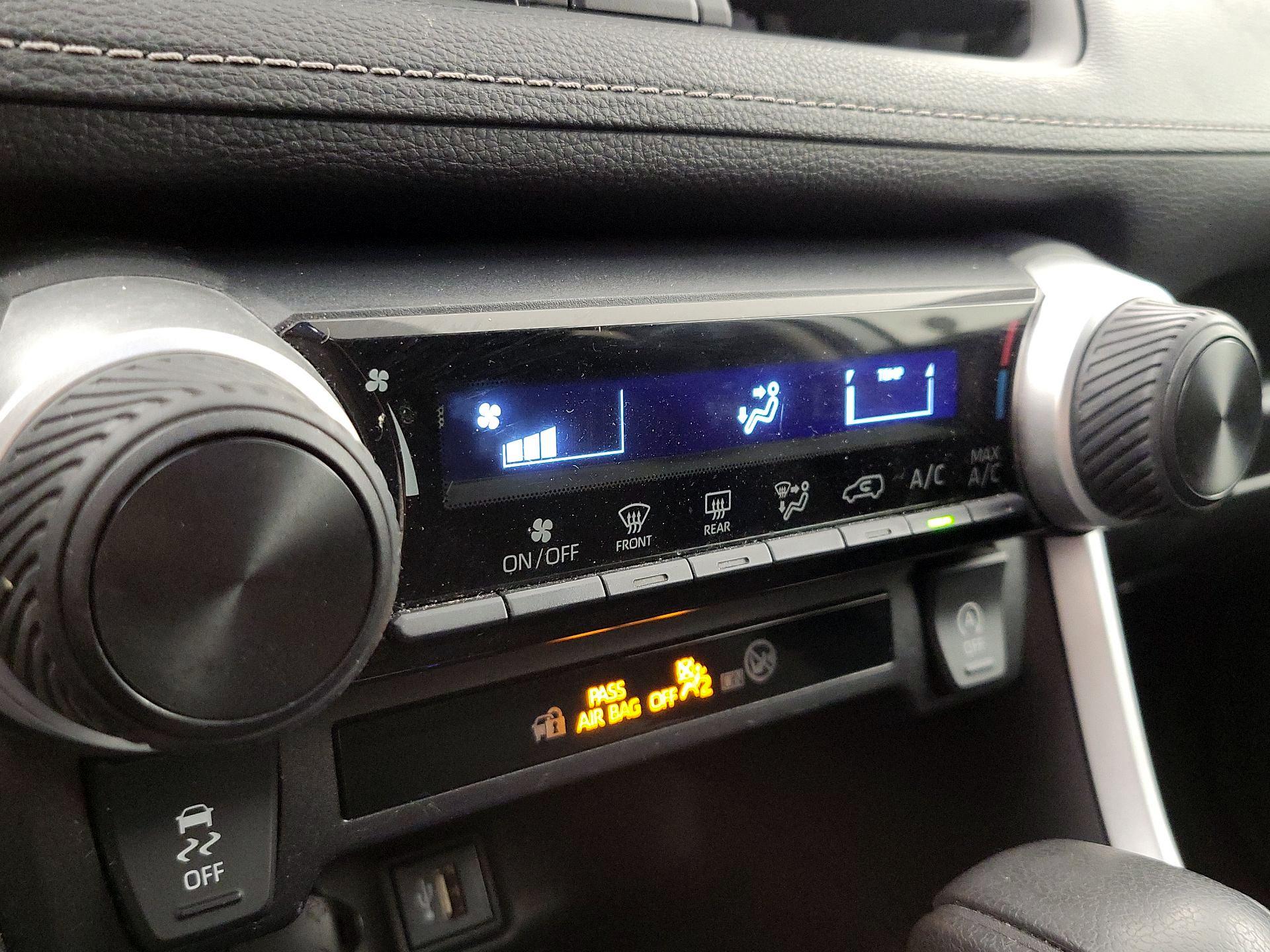 Thumbnail: 2024 Toyota RAV4 - 16