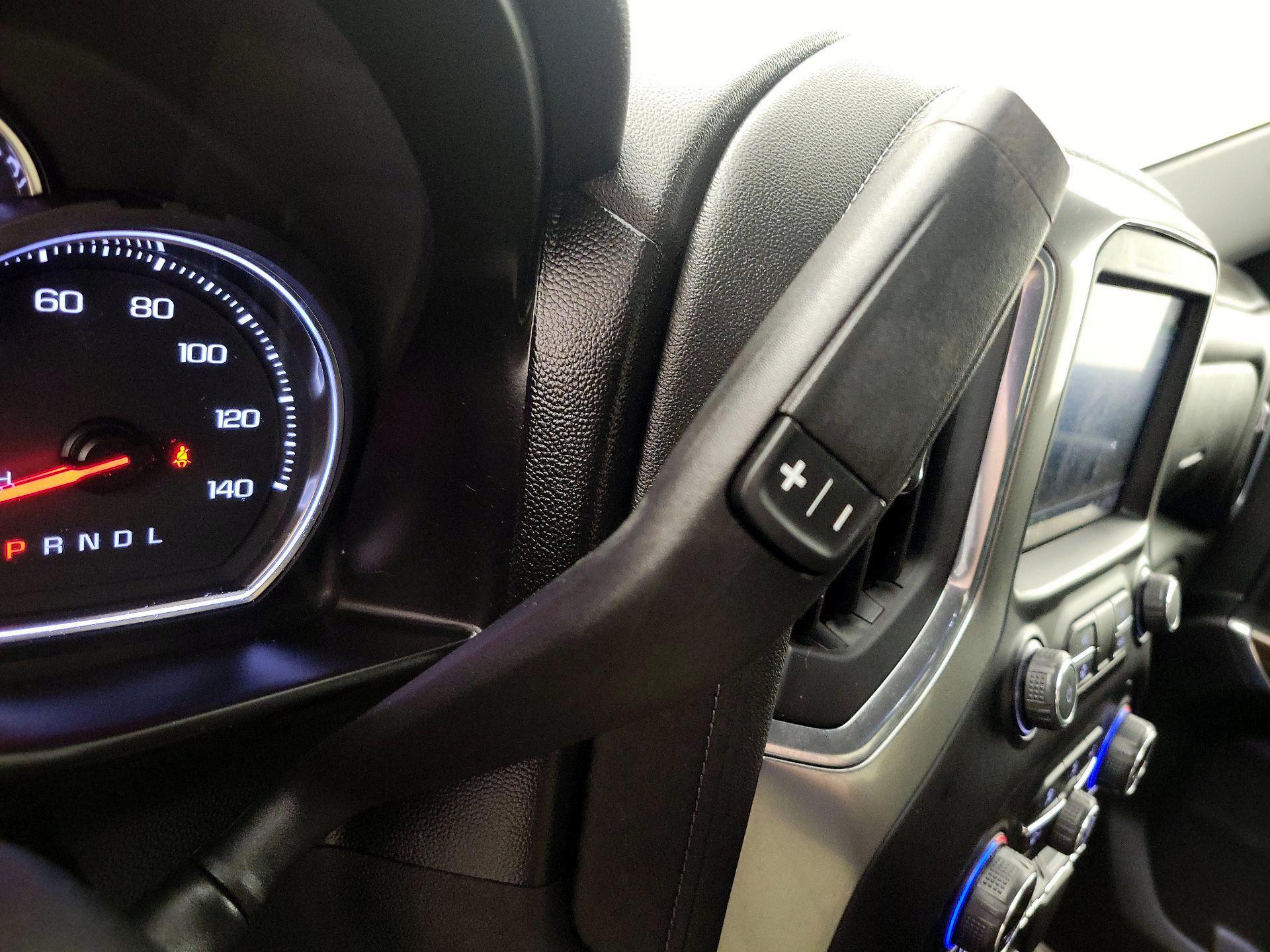 Thumbnail: 2021 Chevrolet Silverado 1500 - 17