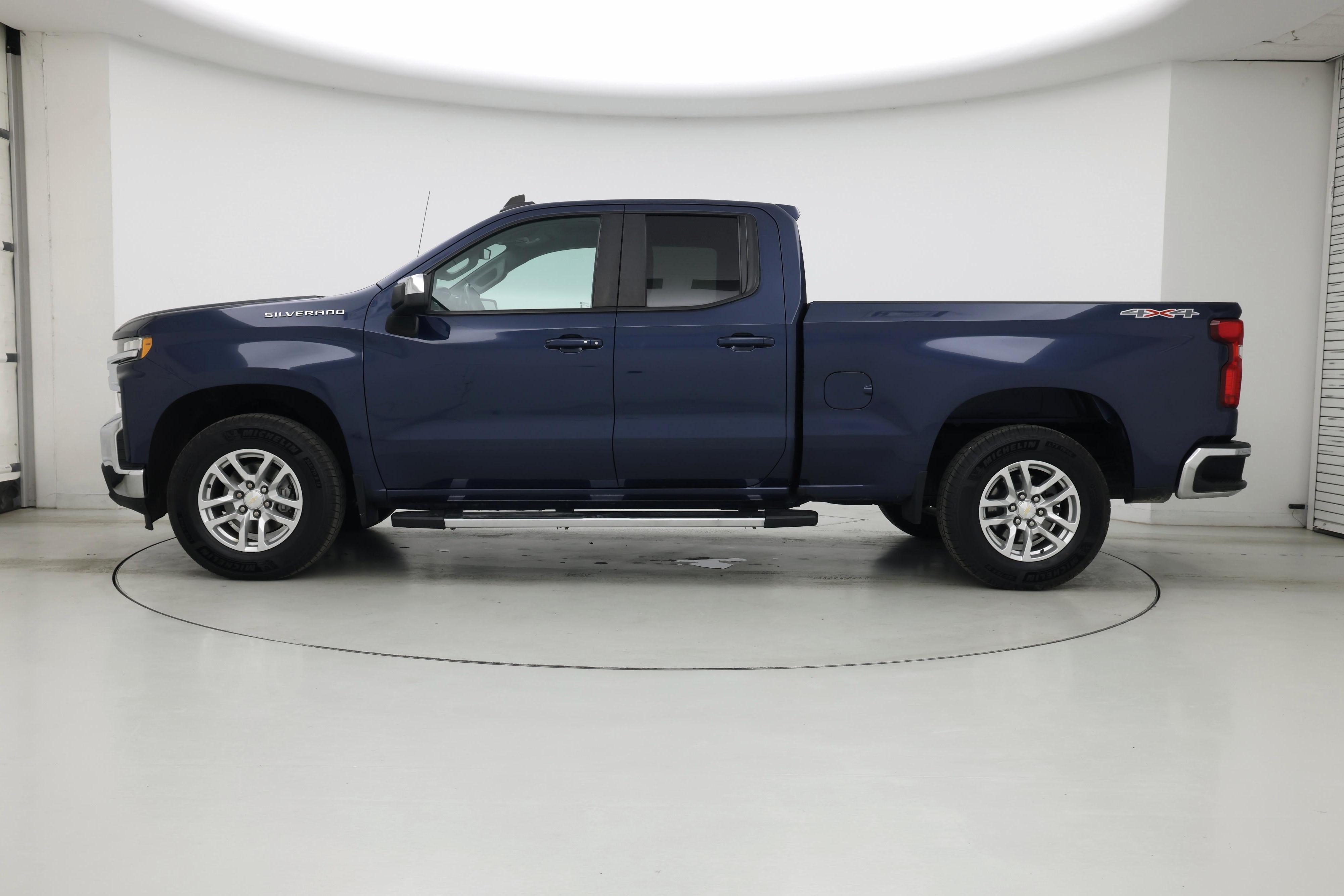 Thumbnail: 2021 Chevrolet Silverado 1500 - 3