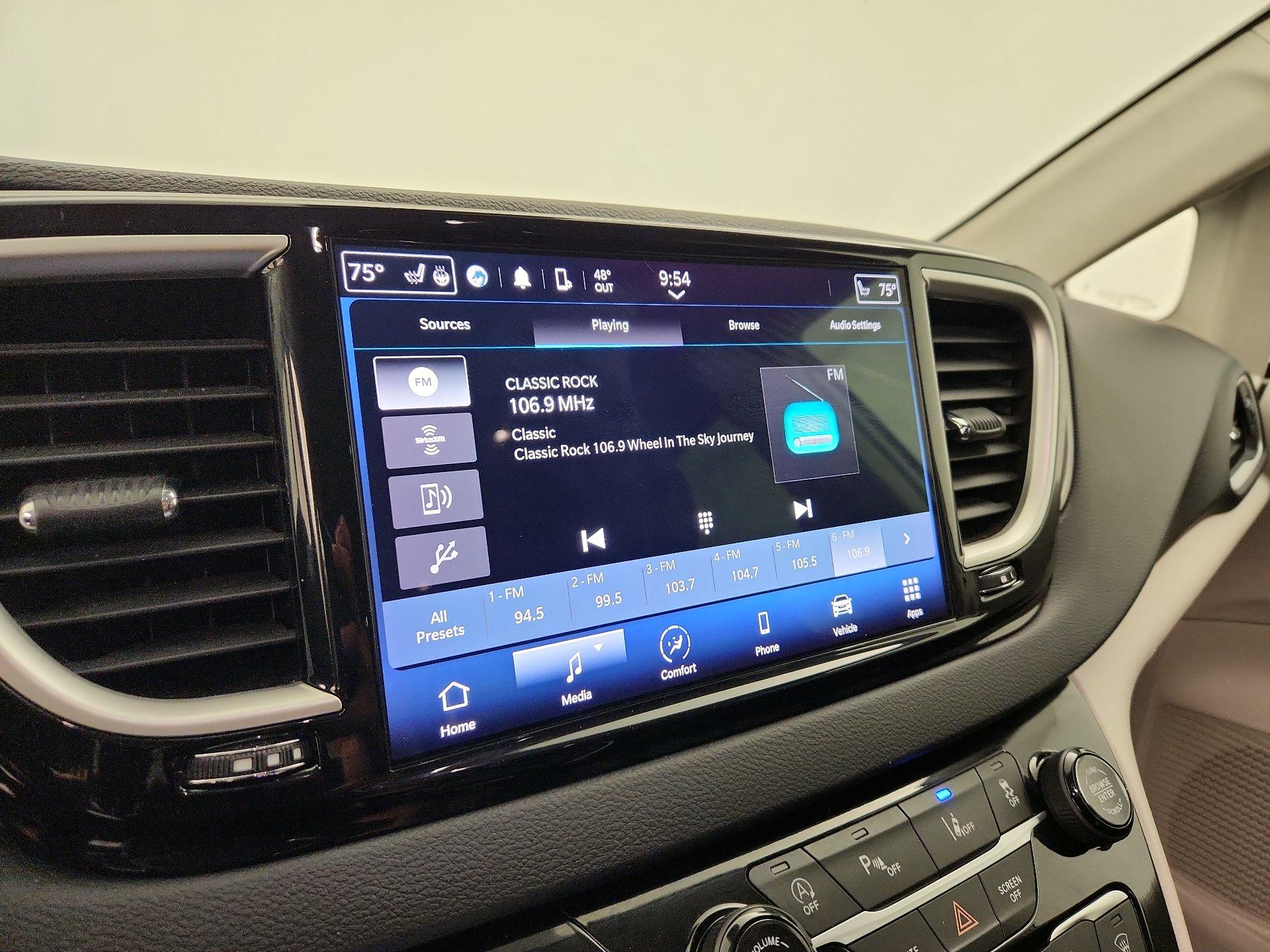 Thumbnail: 2024 Chrysler Pacifica - 13