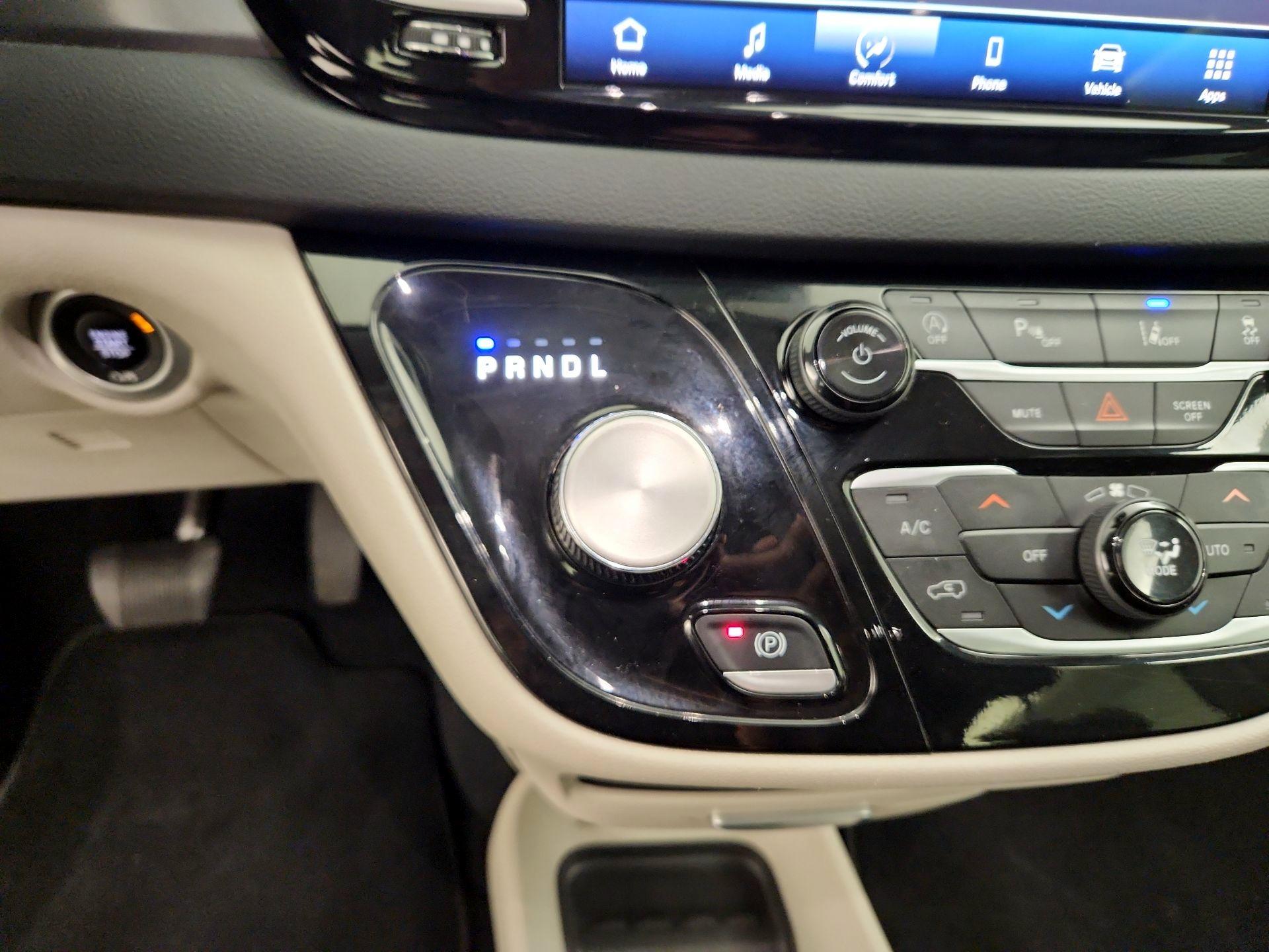 Thumbnail: 2024 Chrysler Pacifica - 15