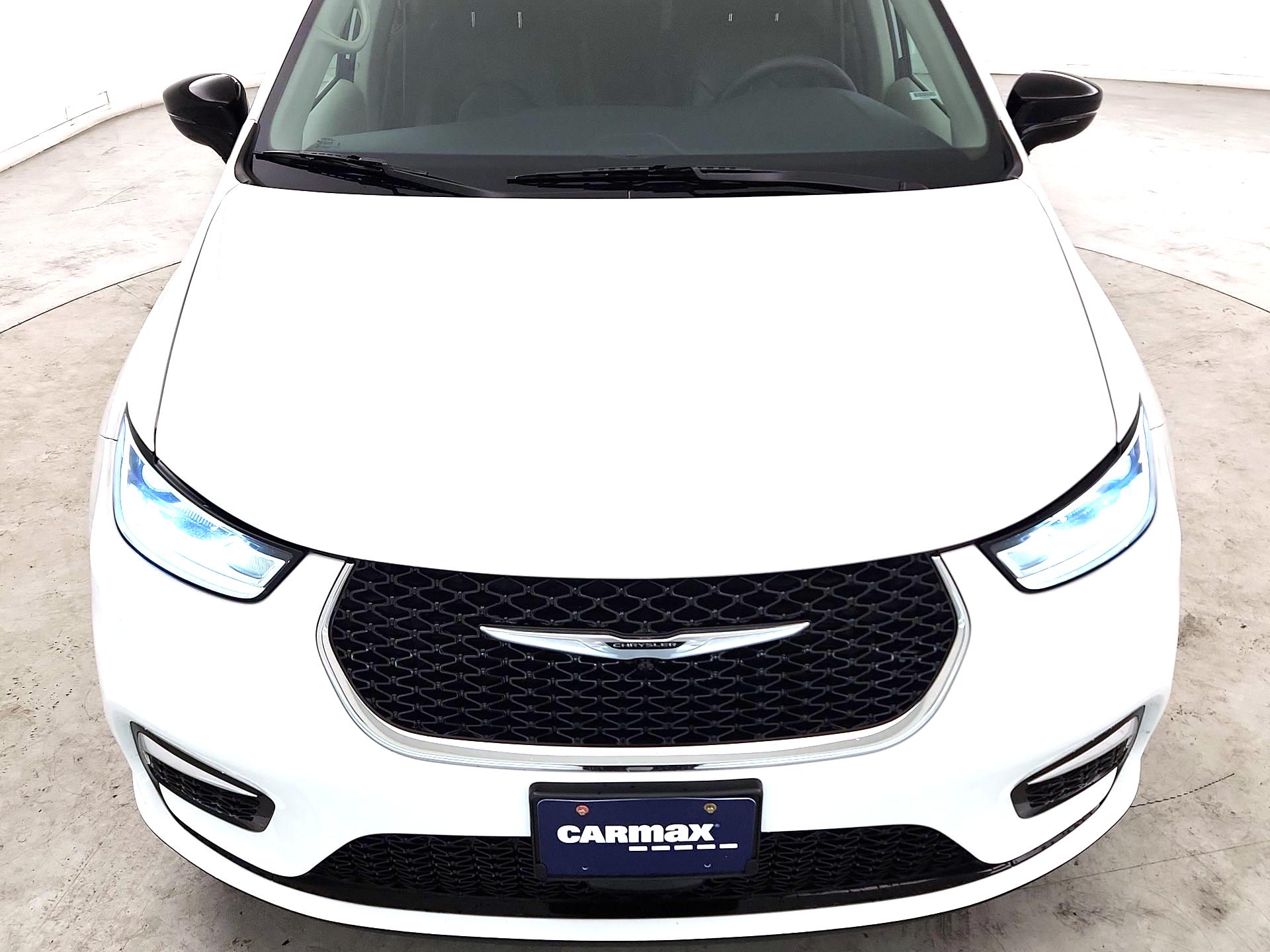 Thumbnail: 2024 Chrysler Pacifica - 2