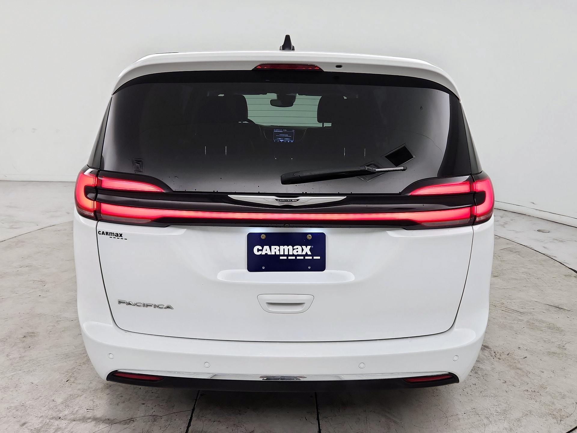 Thumbnail: 2024 Chrysler Pacifica - 6
