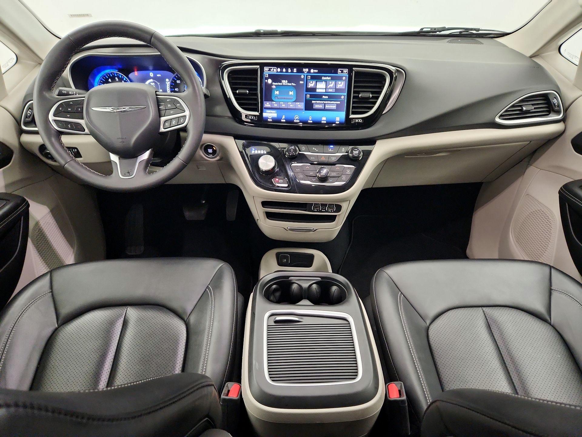 Thumbnail: 2024 Chrysler Pacifica - 8