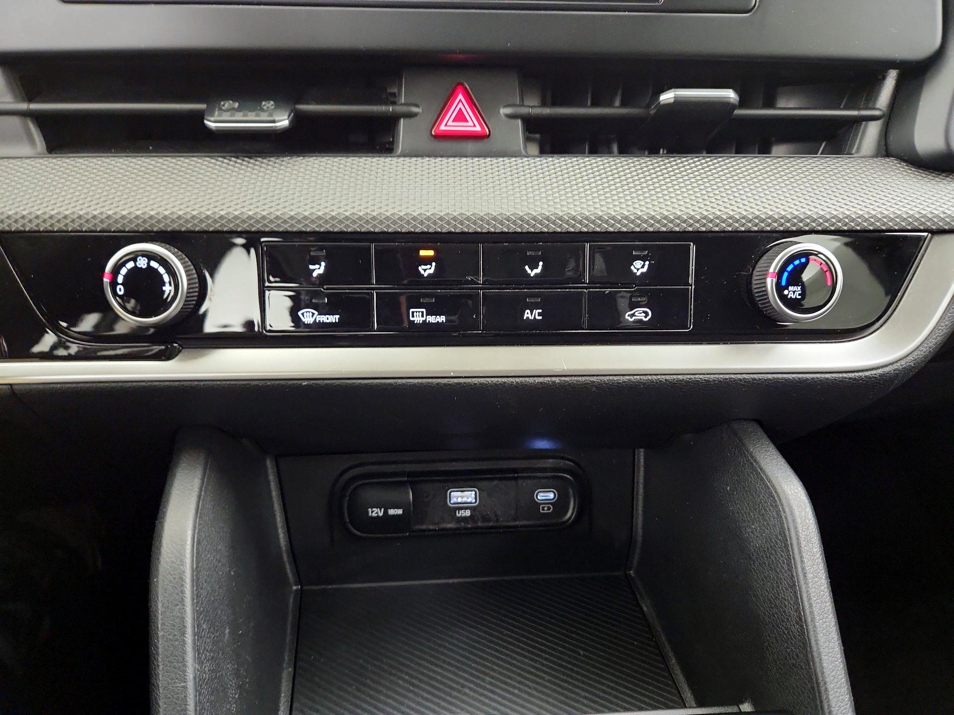 Thumbnail: 2024 Kia Sportage - 14