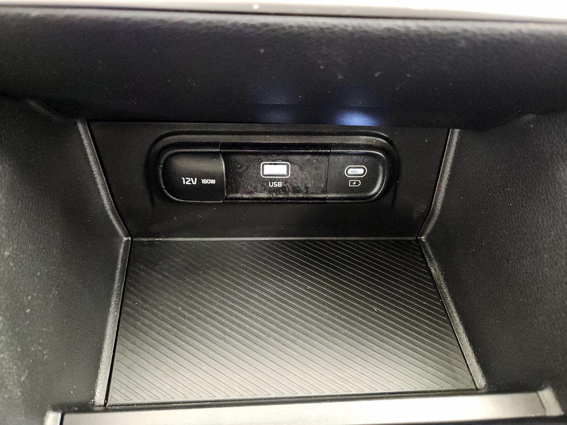 Thumbnail: 2024 Kia Sportage - 16