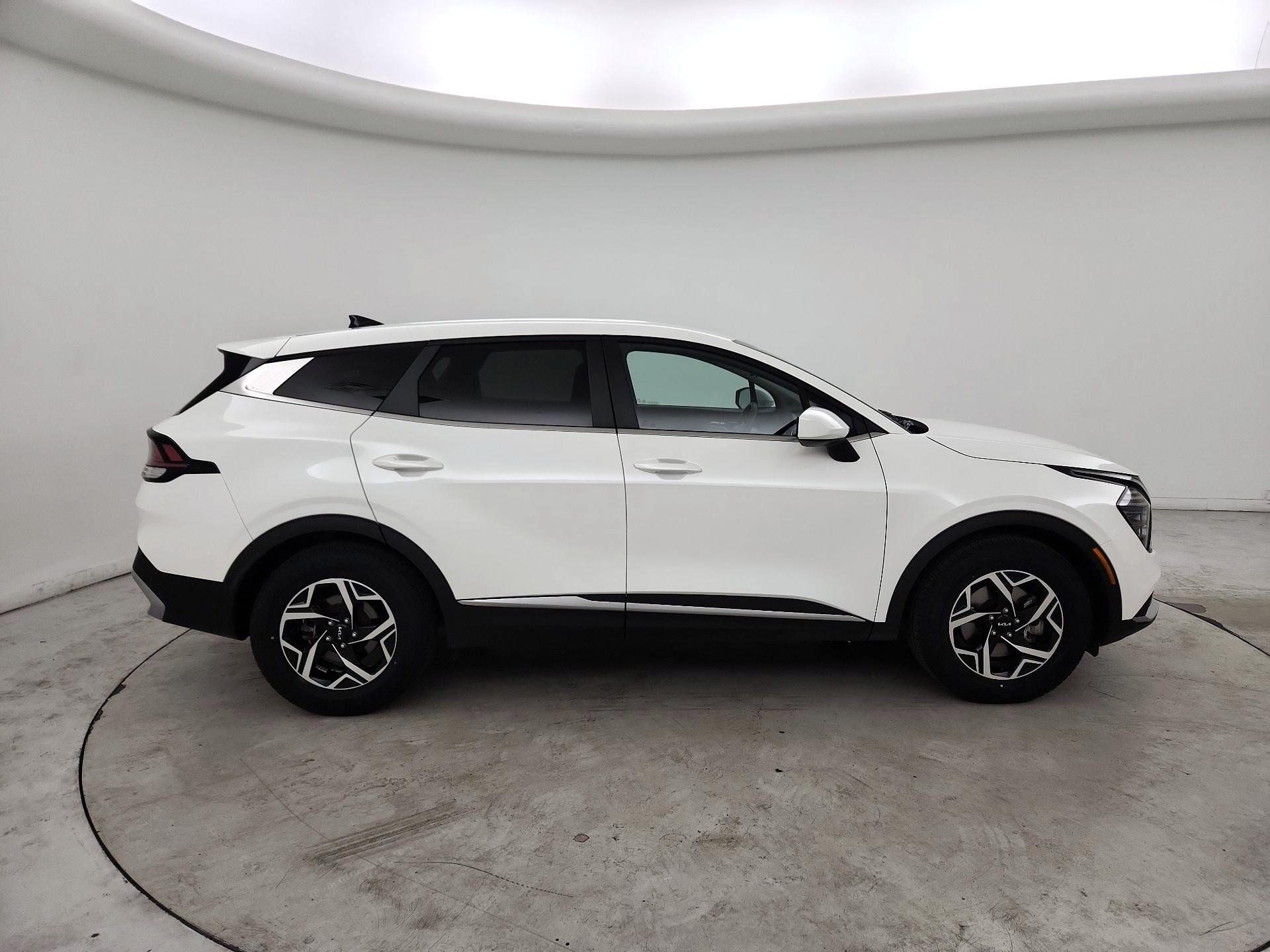 Thumbnail: 2024 Kia Sportage - 4