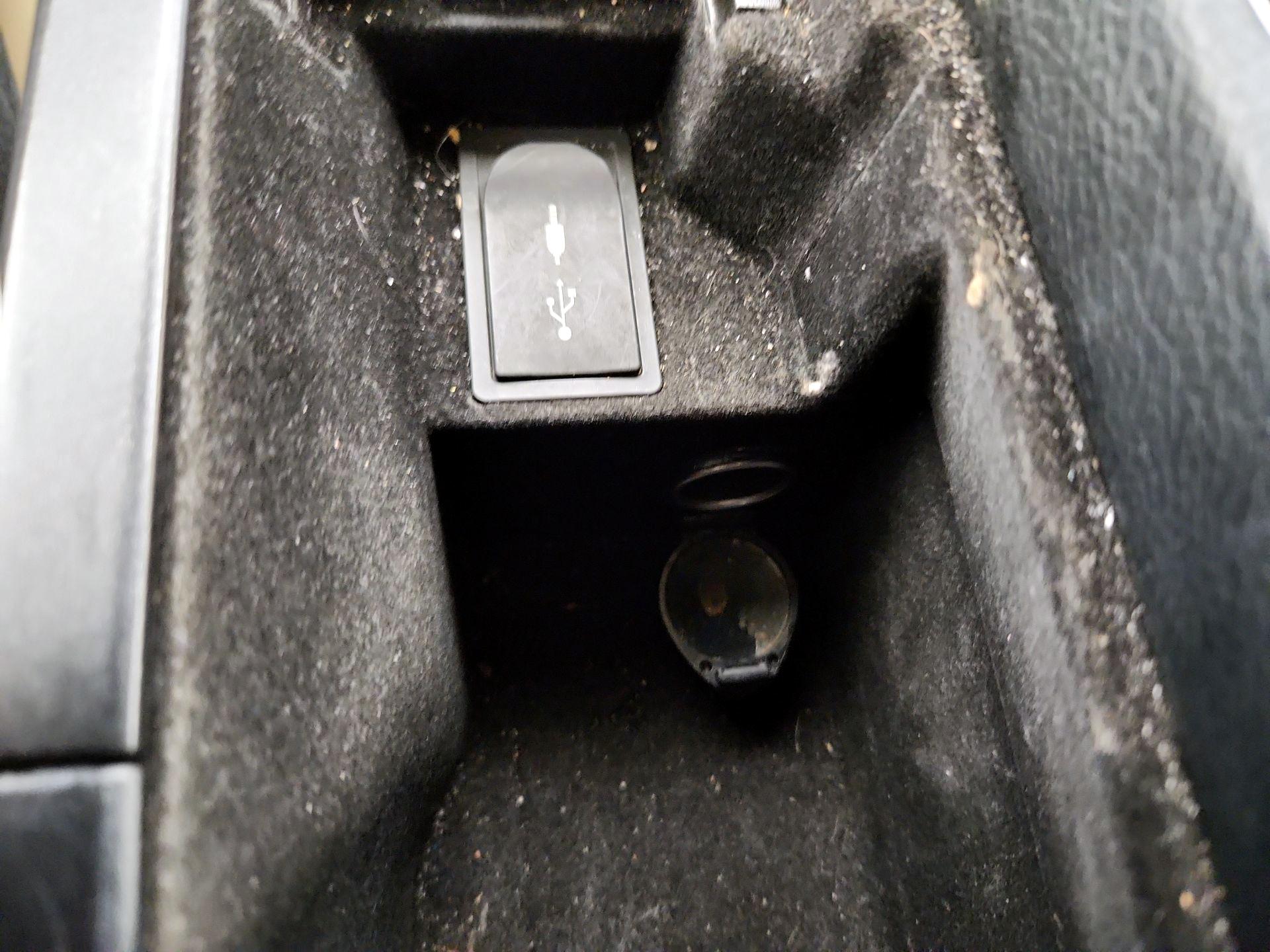 Thumbnail: 2016 Lexus IS - 16