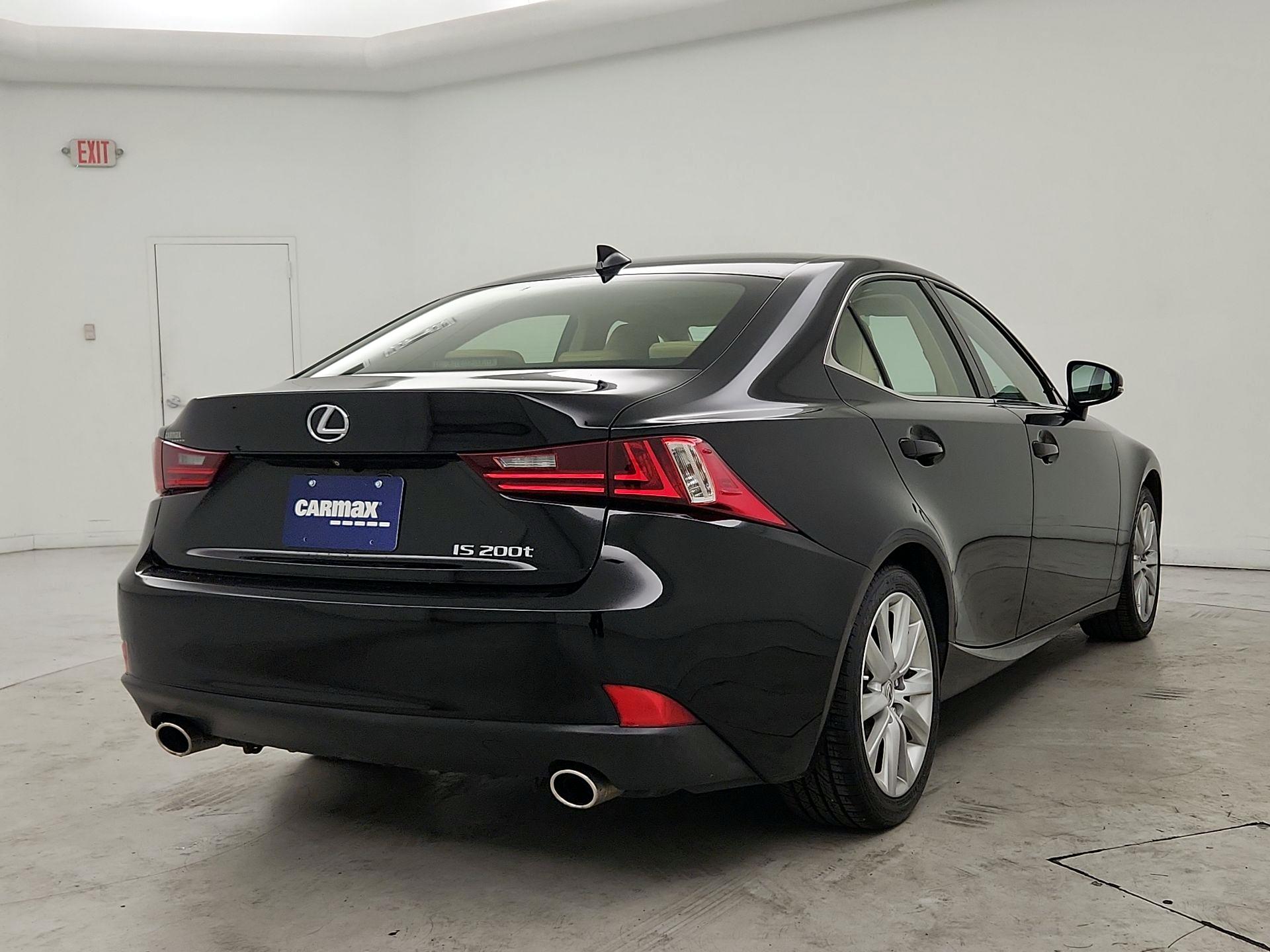 Thumbnail: 2016 Lexus IS - 5