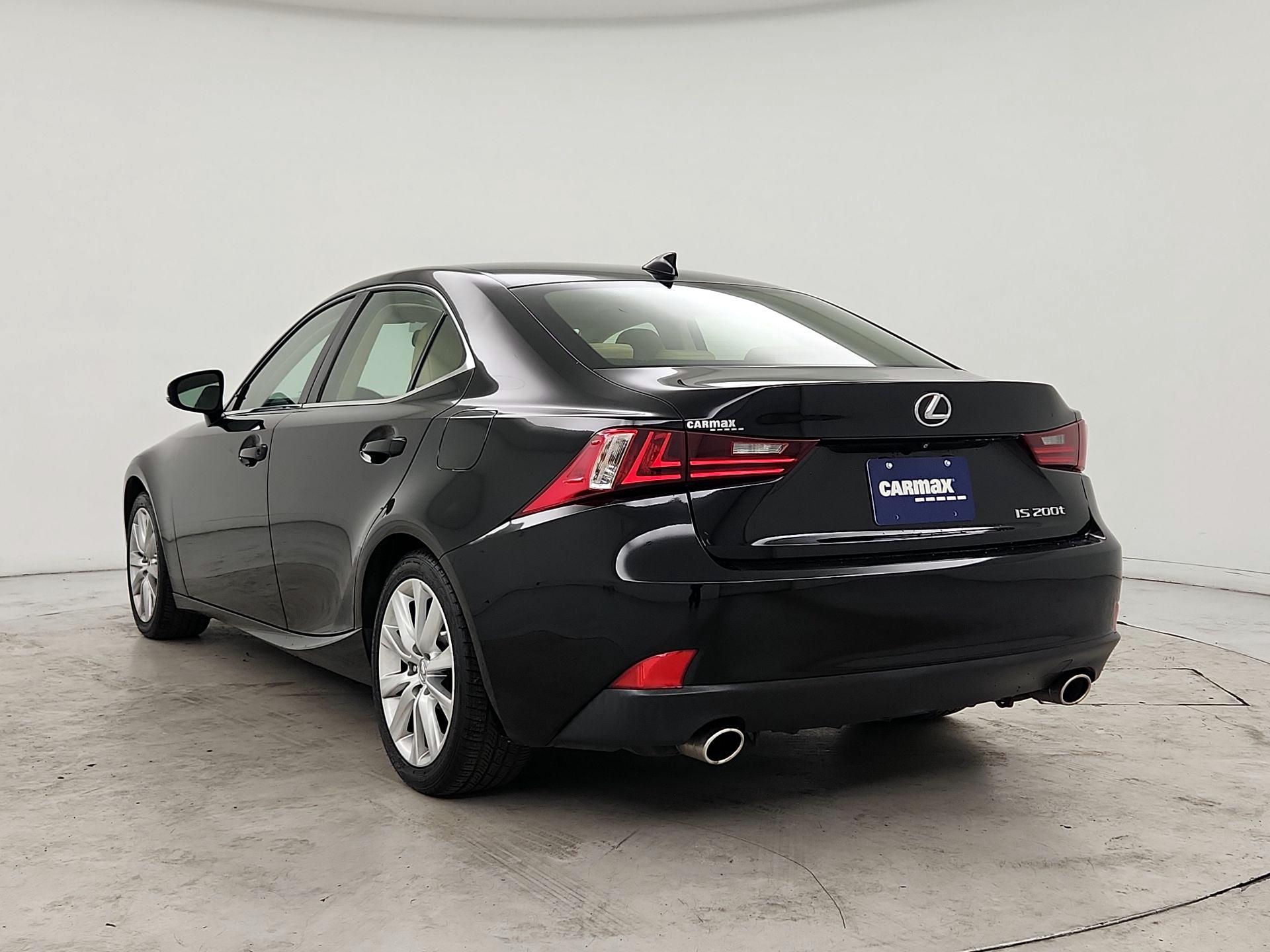 Thumbnail: 2016 Lexus IS - 7