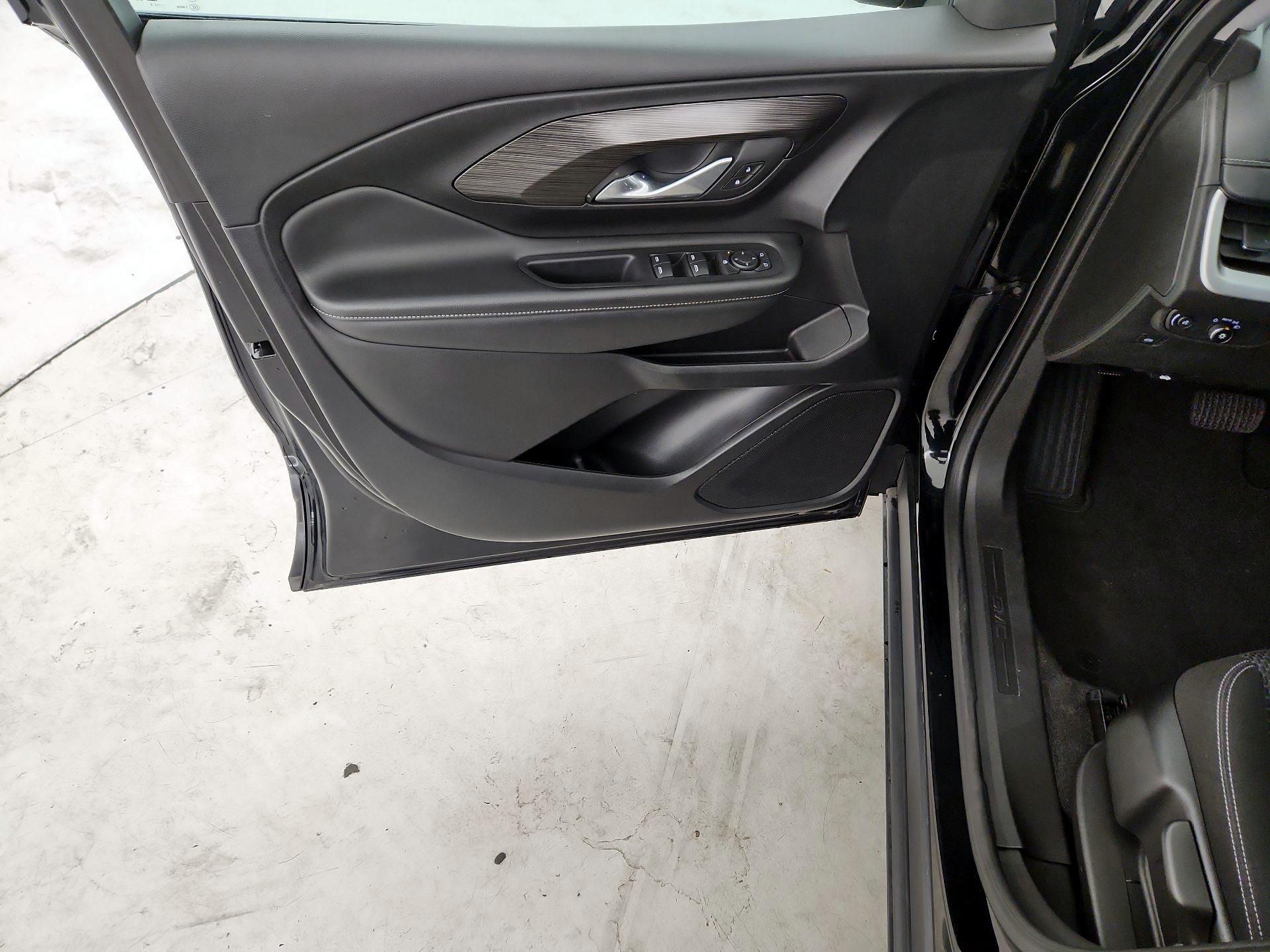 Thumbnail: 2024 GMC Terrain - 10