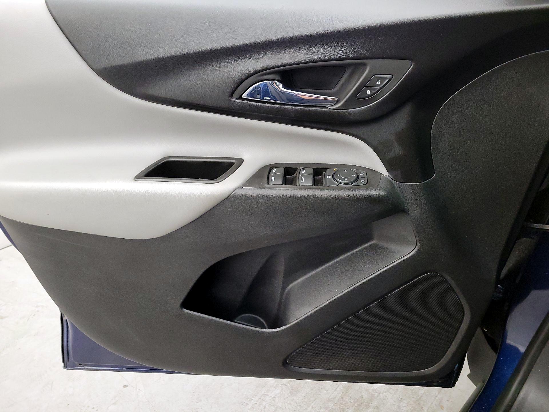 Thumbnail: 2022 Chevrolet Equinox - 12