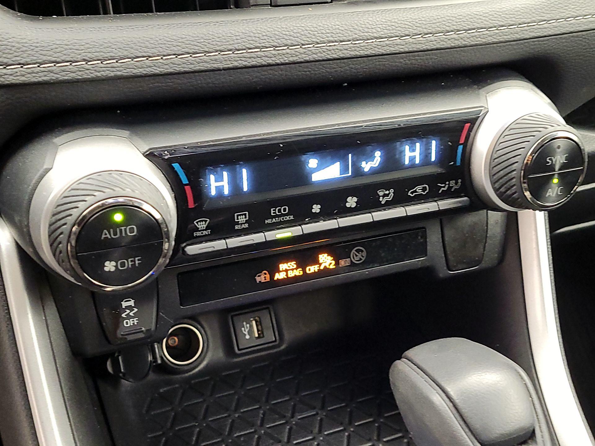 Thumbnail: 2023 Toyota RAV4 - 16