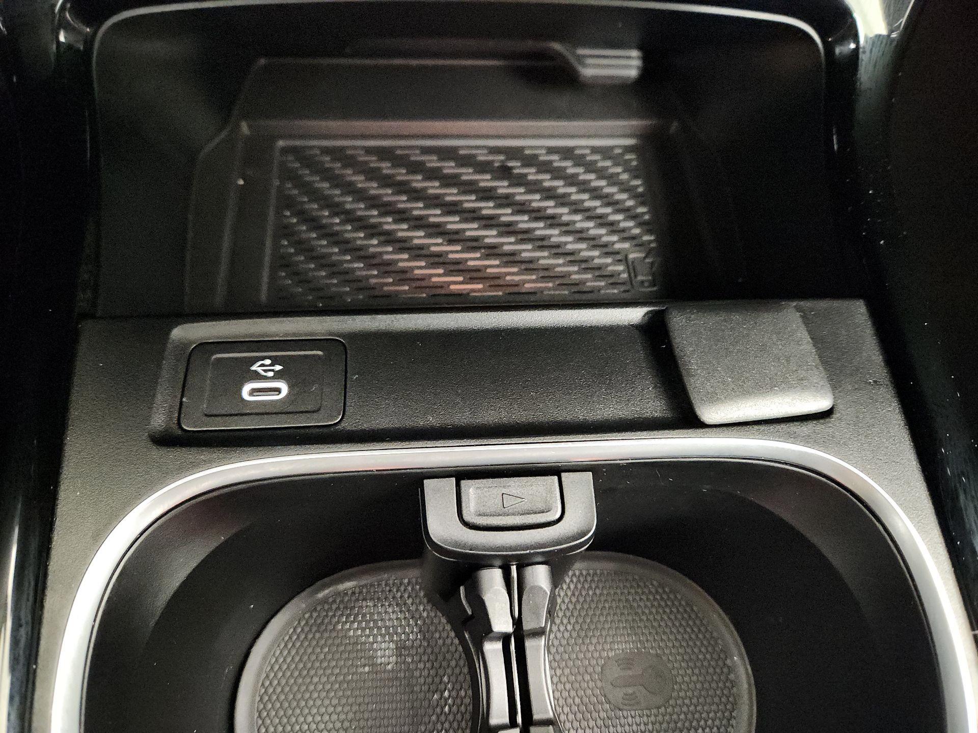 Thumbnail: 2025 Mercedes-Benz CLA - 17