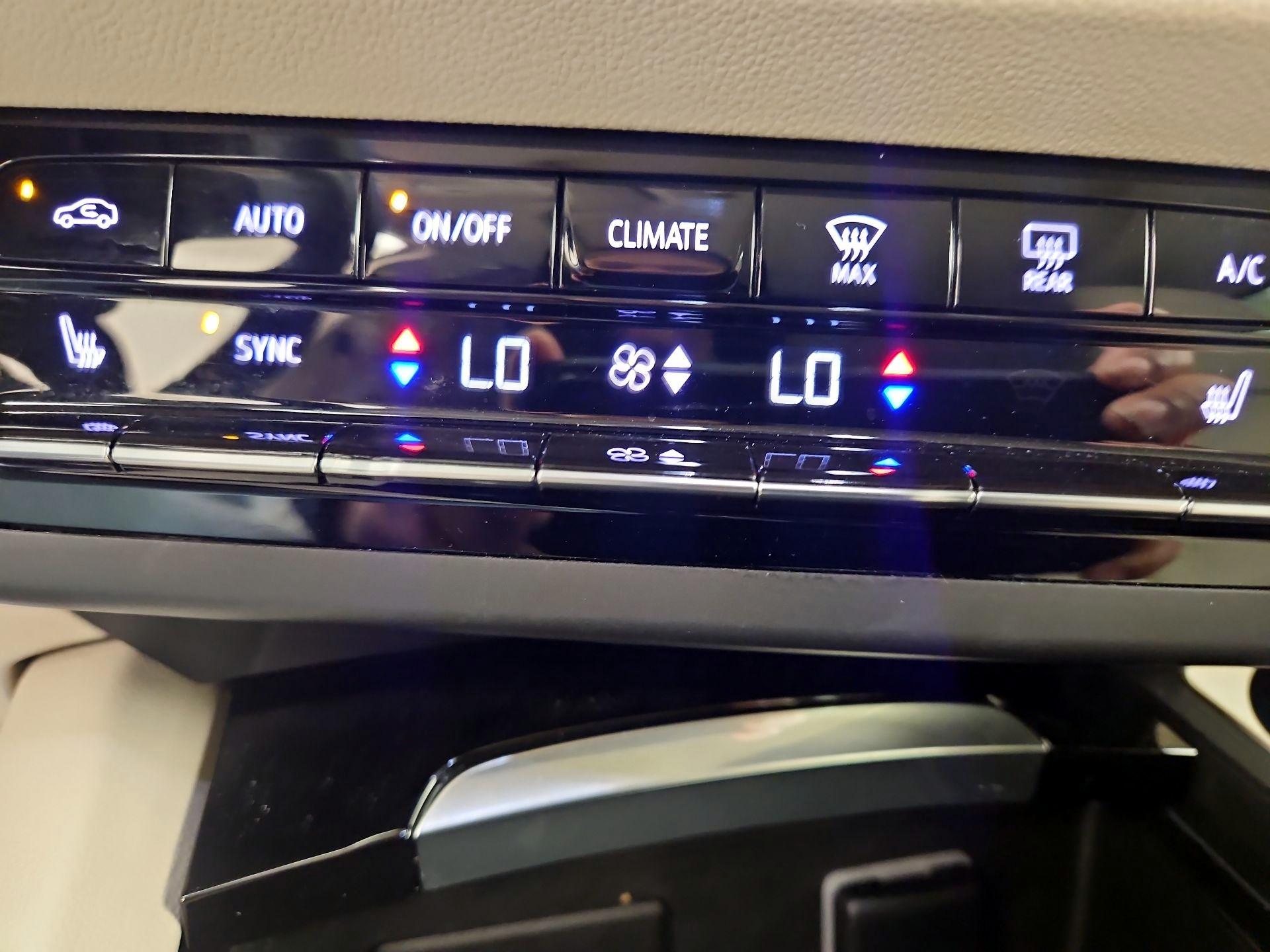 Thumbnail: 2021 Buick Envision - 16