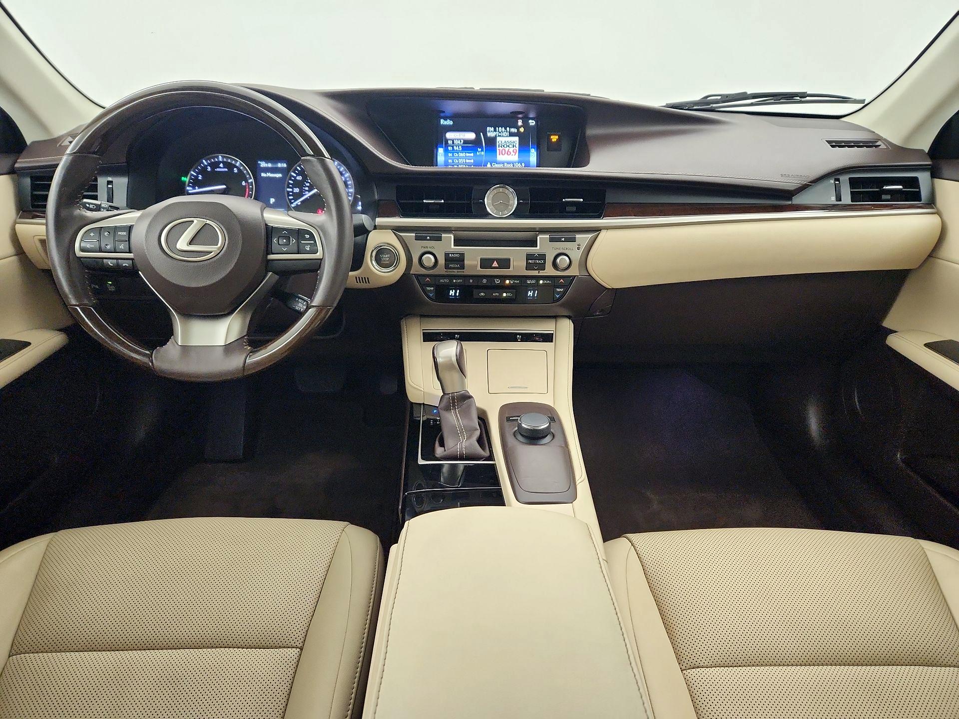 Thumbnail: 2016 Lexus ES - 8