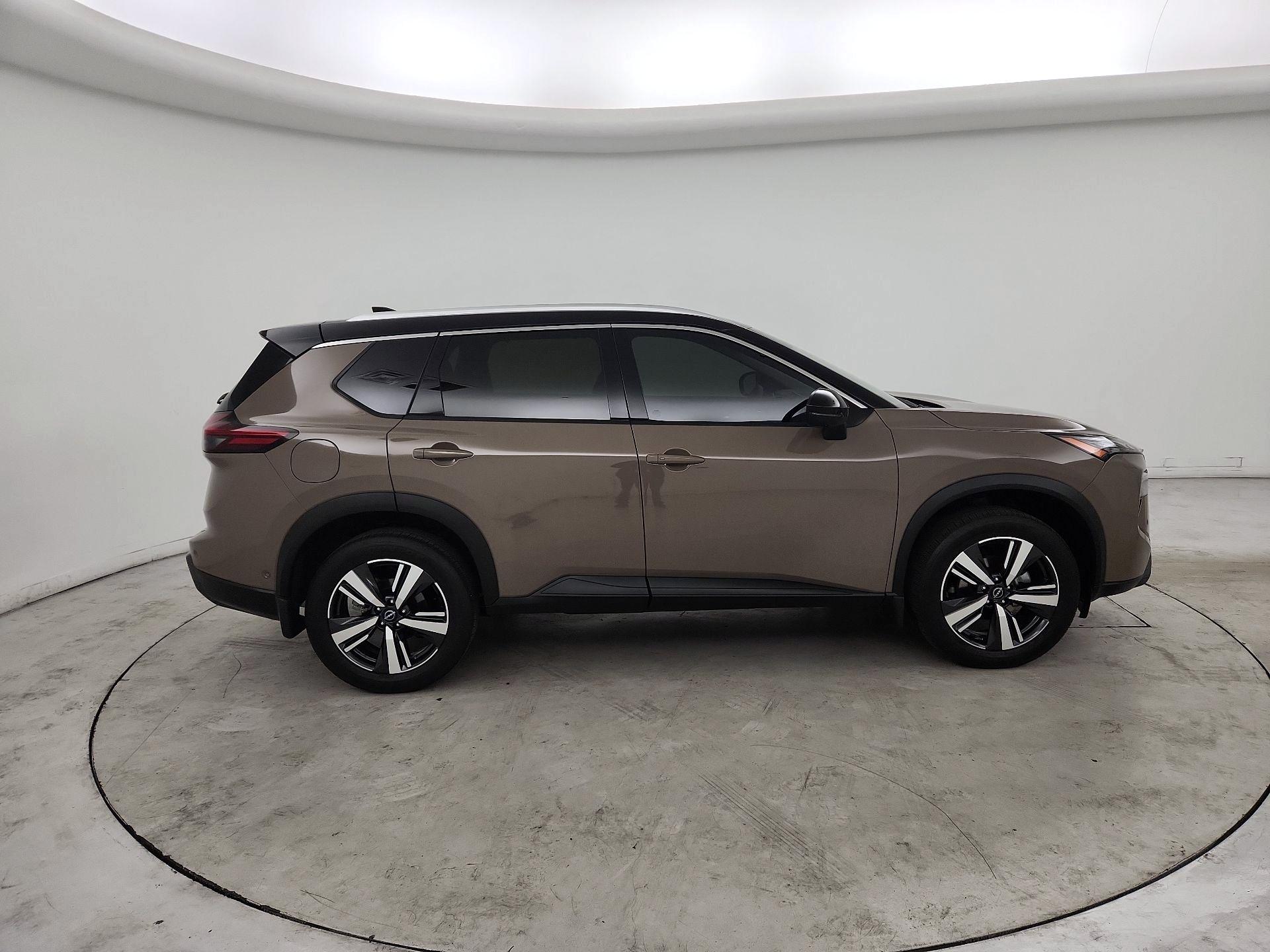 Thumbnail: 2025 Nissan Rogue - 4