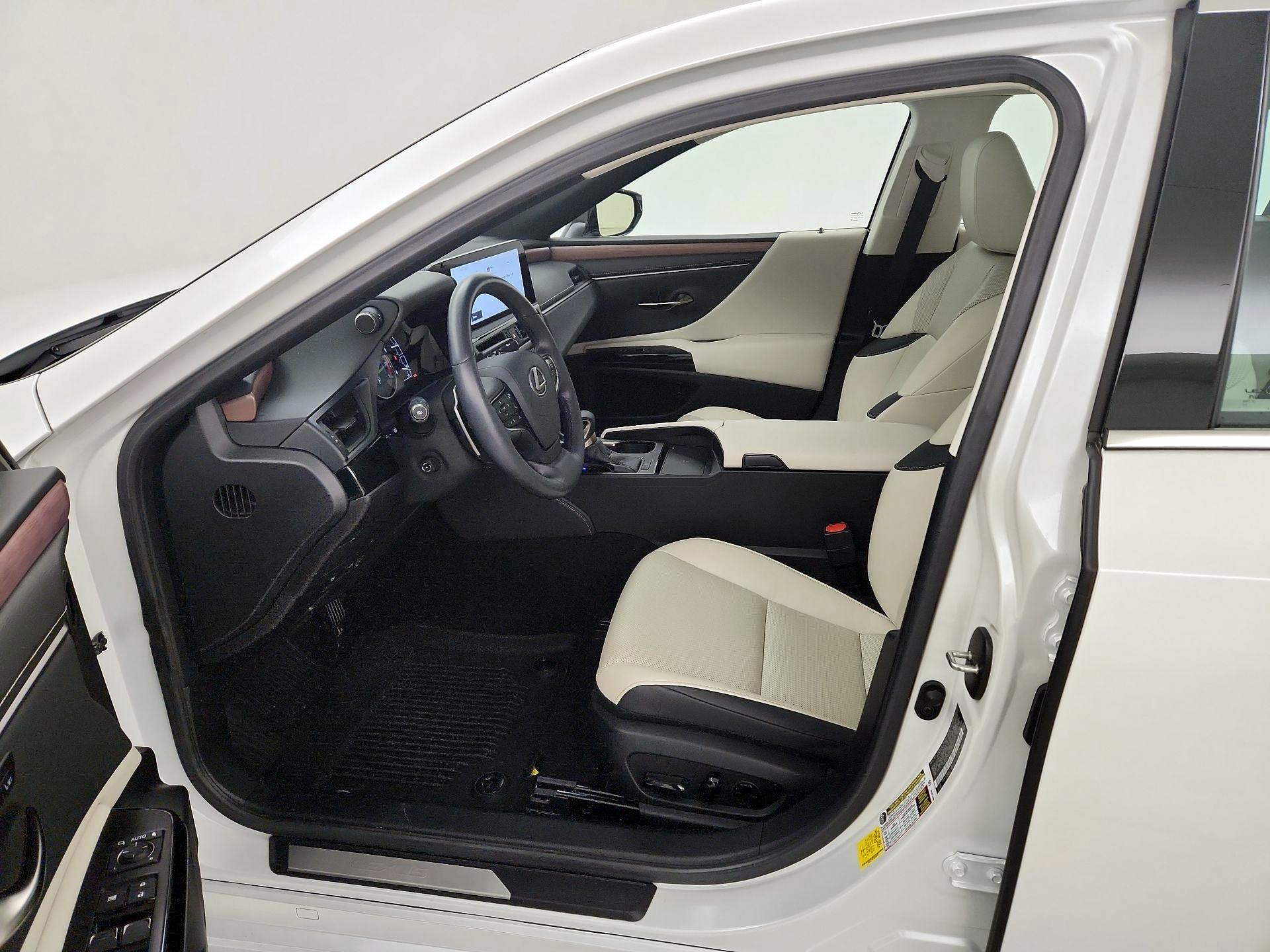 Thumbnail: 2025 Lexus ES - 9