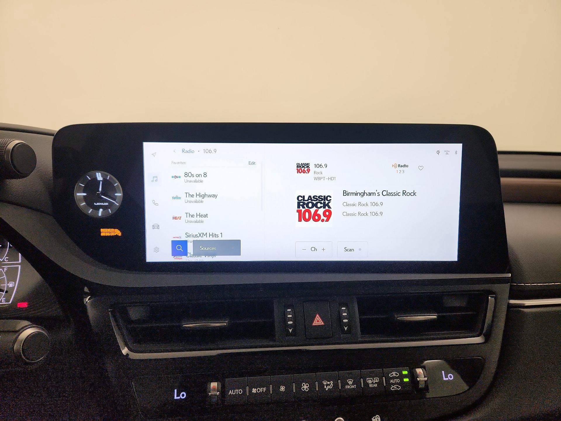 Thumbnail: 2025 Lexus ES - 13