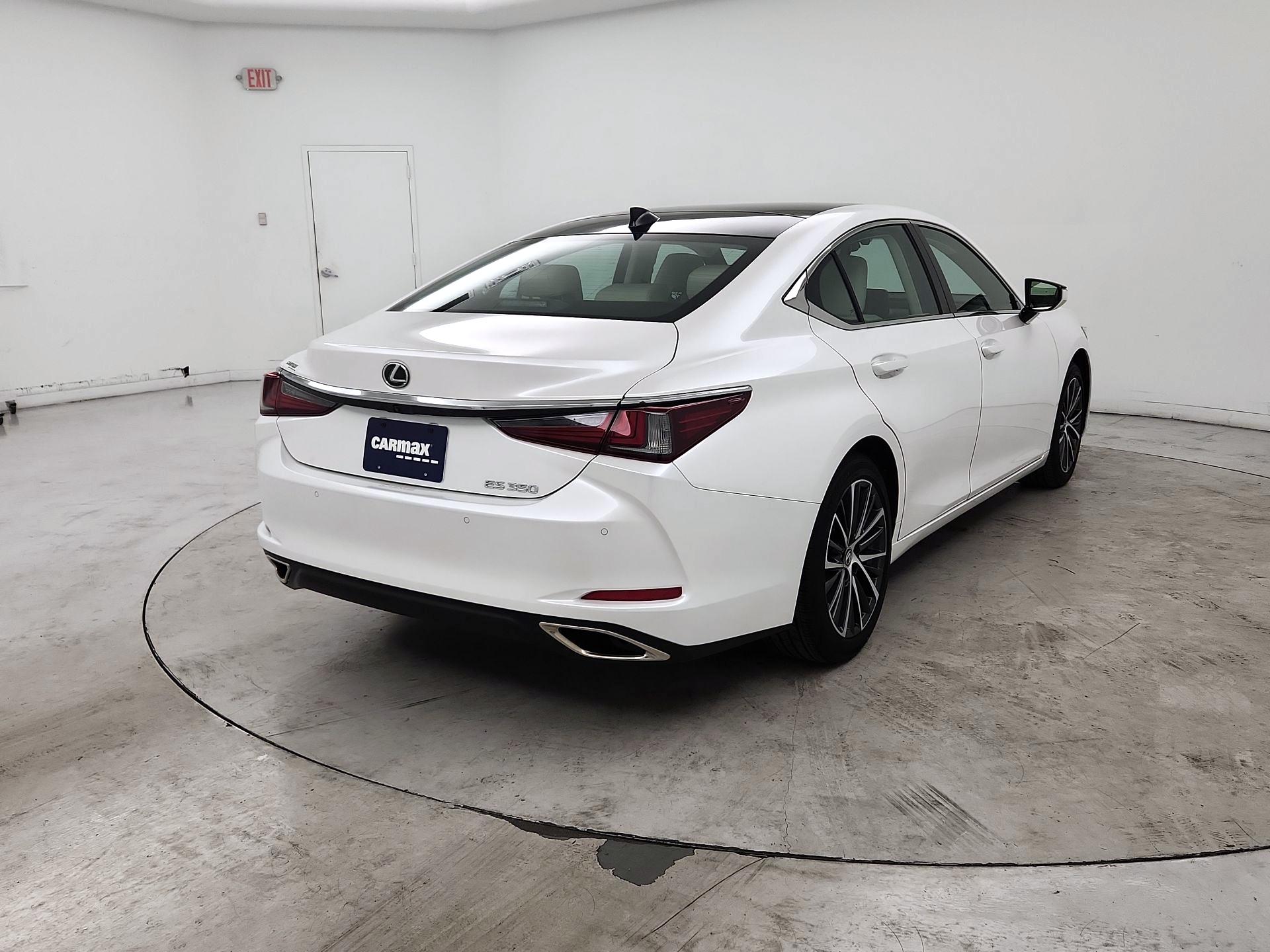 Thumbnail: 2025 Lexus ES - 5