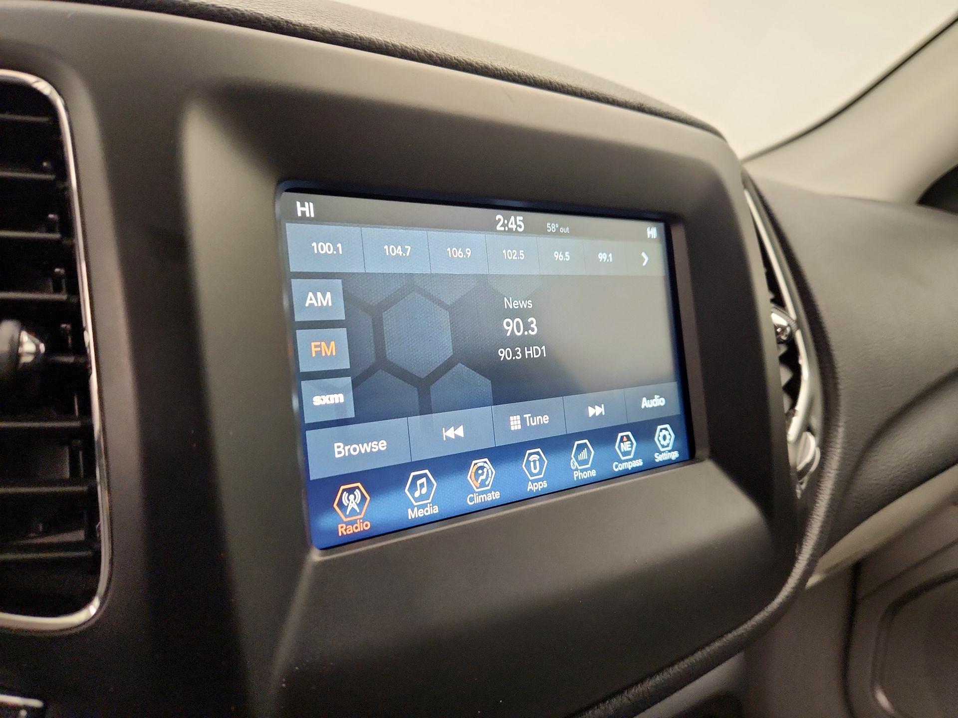 Thumbnail: 2018 Jeep Compass - 13