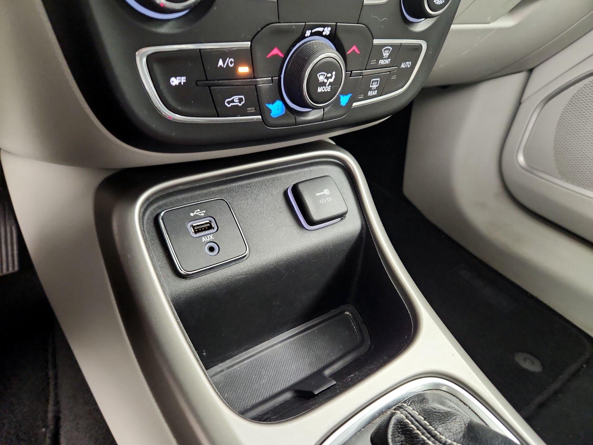 Thumbnail: 2018 Jeep Compass - 16