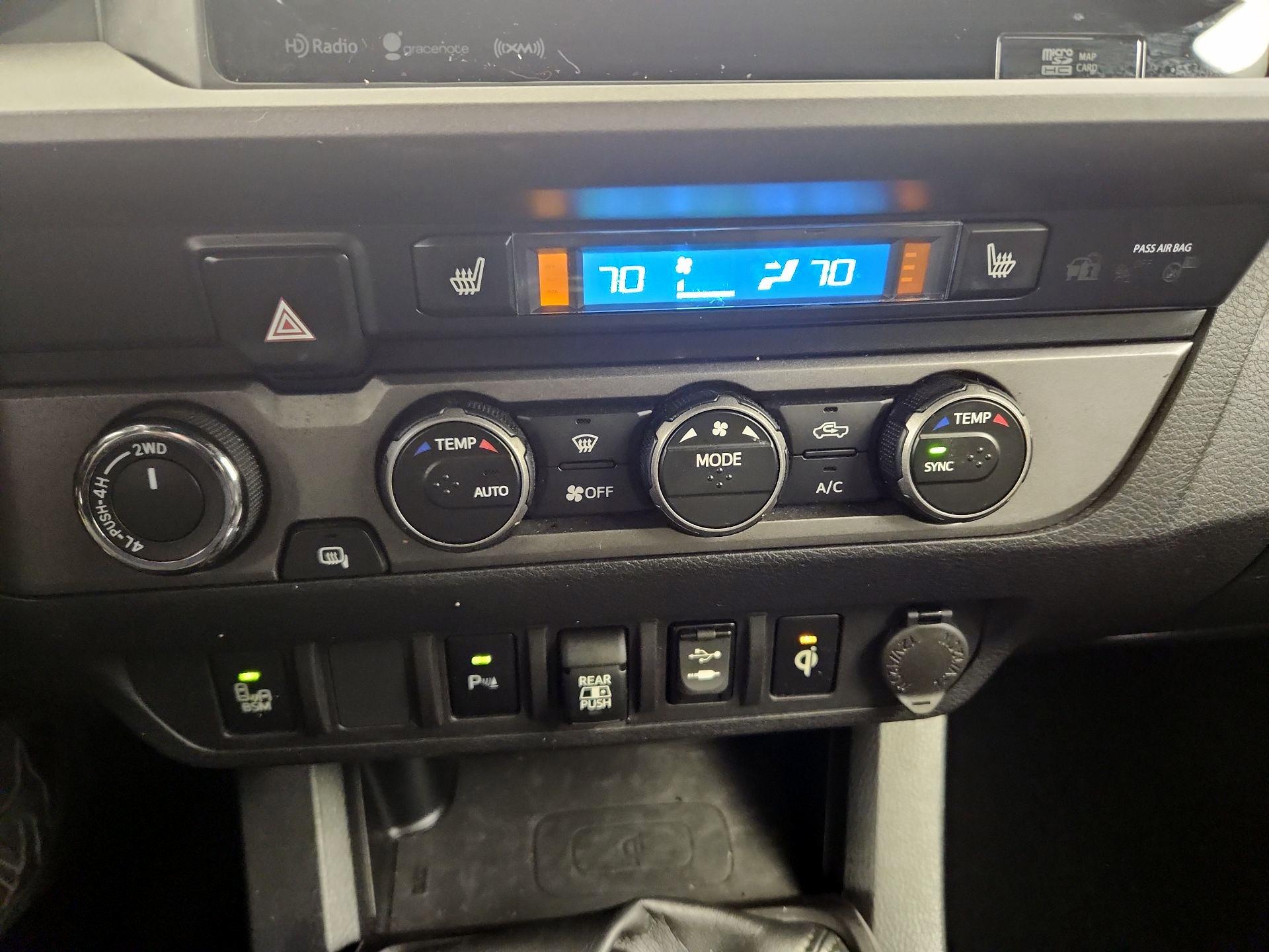 Thumbnail: 2019 Toyota Tacoma - 14