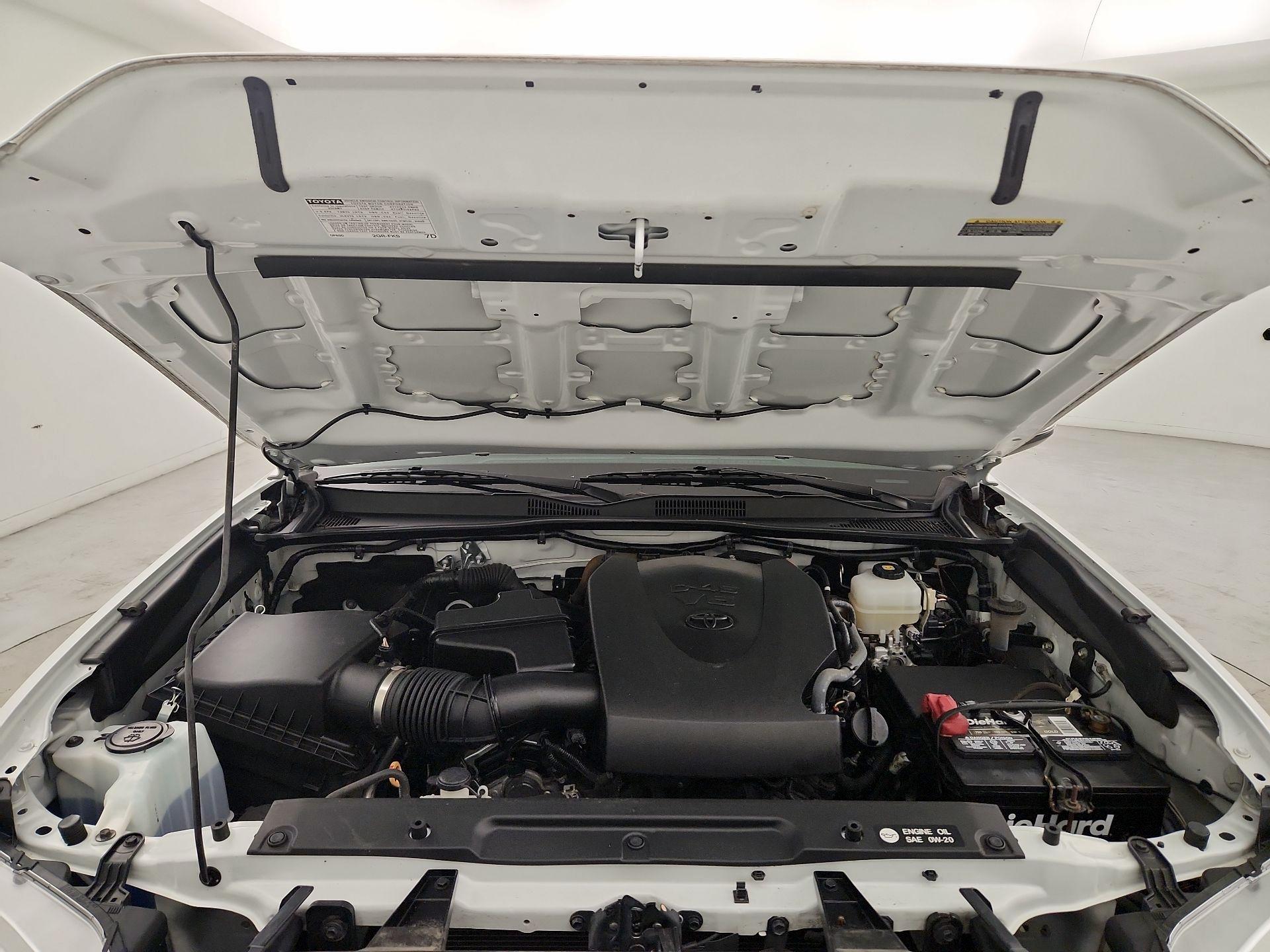 Thumbnail: 2019 Toyota Tacoma - 20