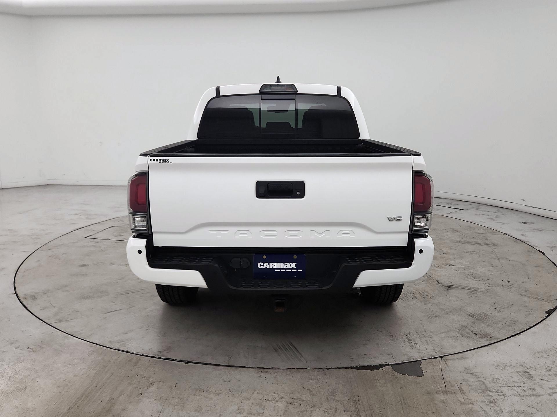 Thumbnail: 2019 Toyota Tacoma - 6