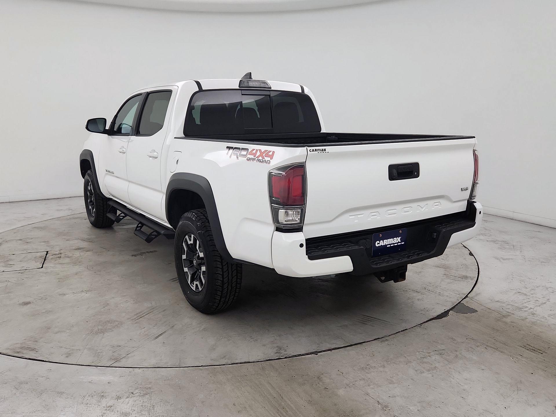 Thumbnail: 2019 Toyota Tacoma - 7
