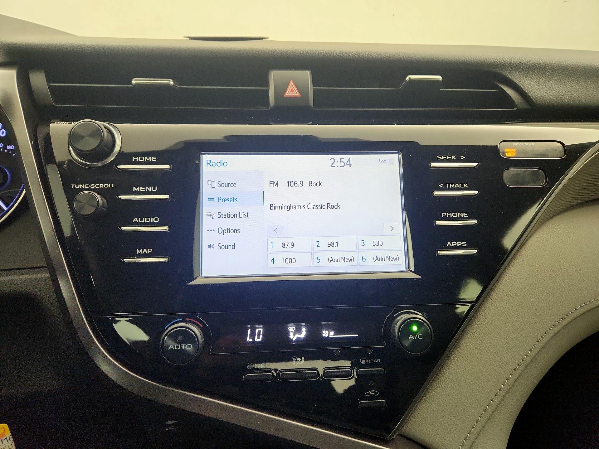 Thumbnail: 2019 Toyota Camry - 13