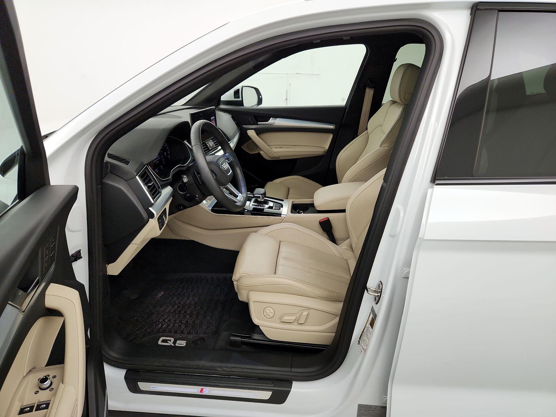 Thumbnail: 2024 Audi Q5 - 9