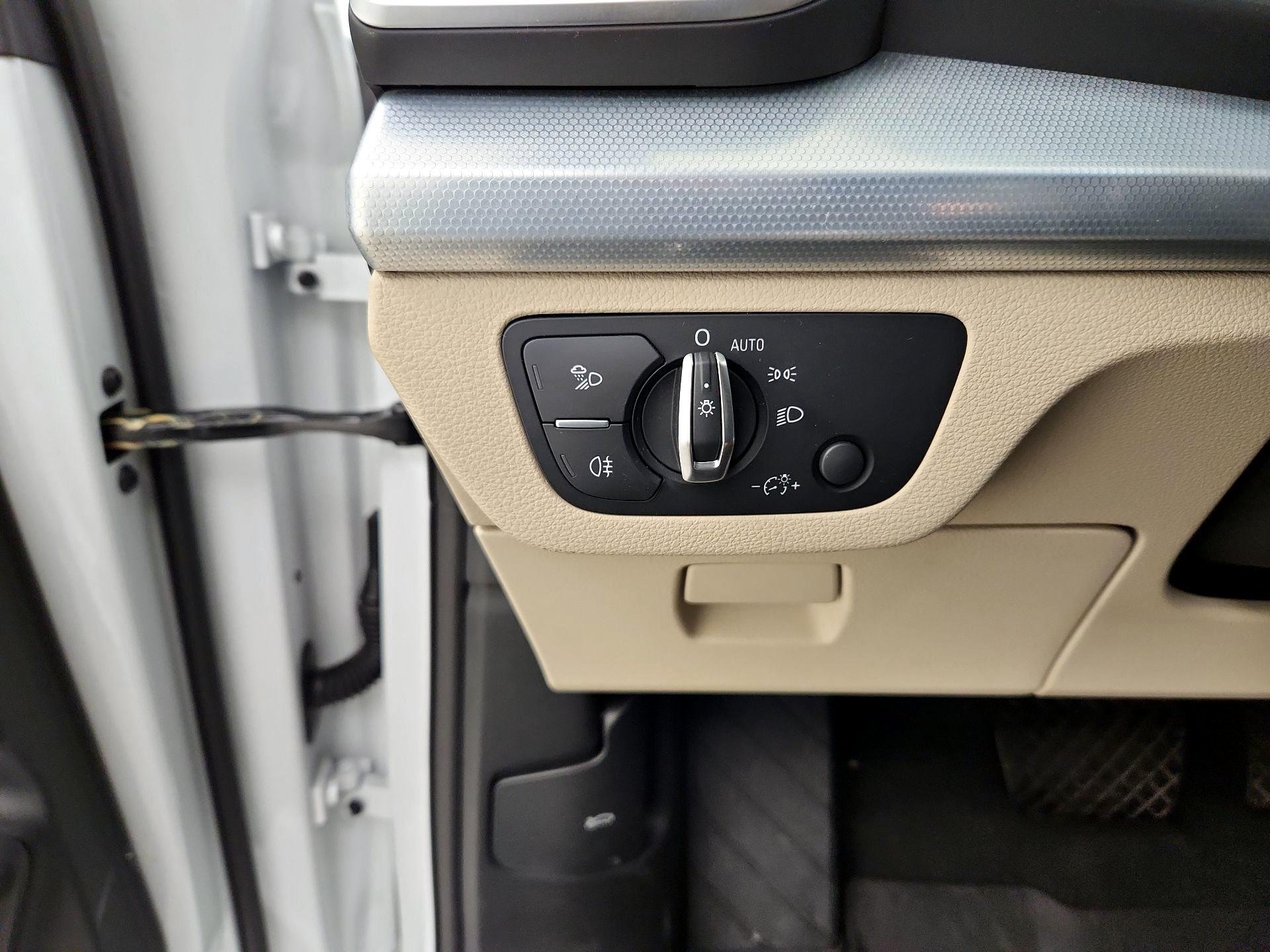 Thumbnail: 2024 Audi Q5 - 11