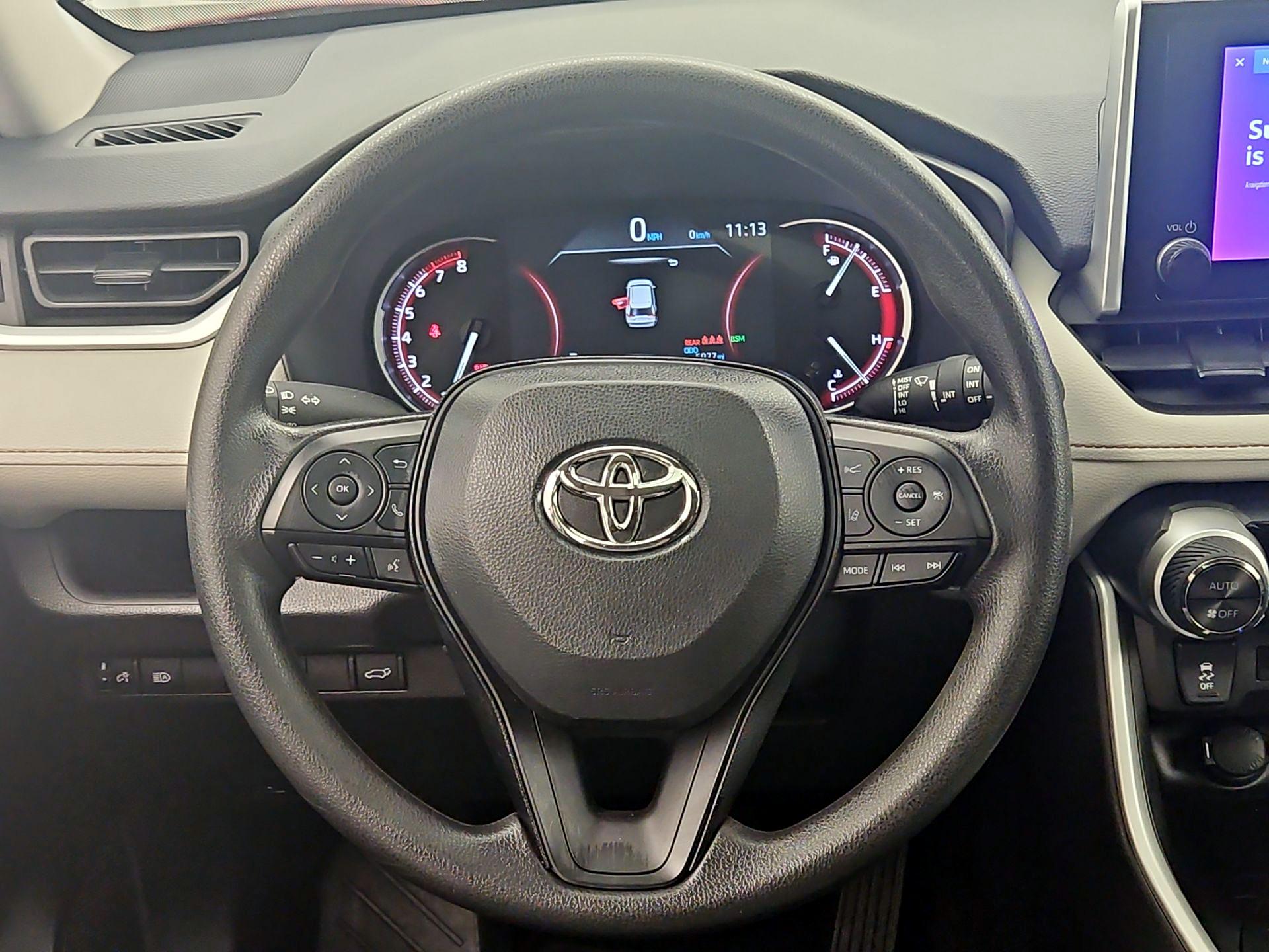 Thumbnail: 2025 Toyota RAV4 - 10