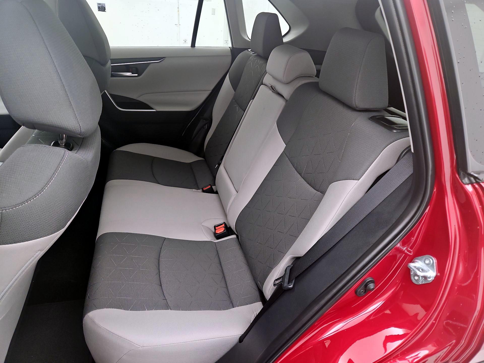 Thumbnail: 2025 Toyota RAV4 - 20