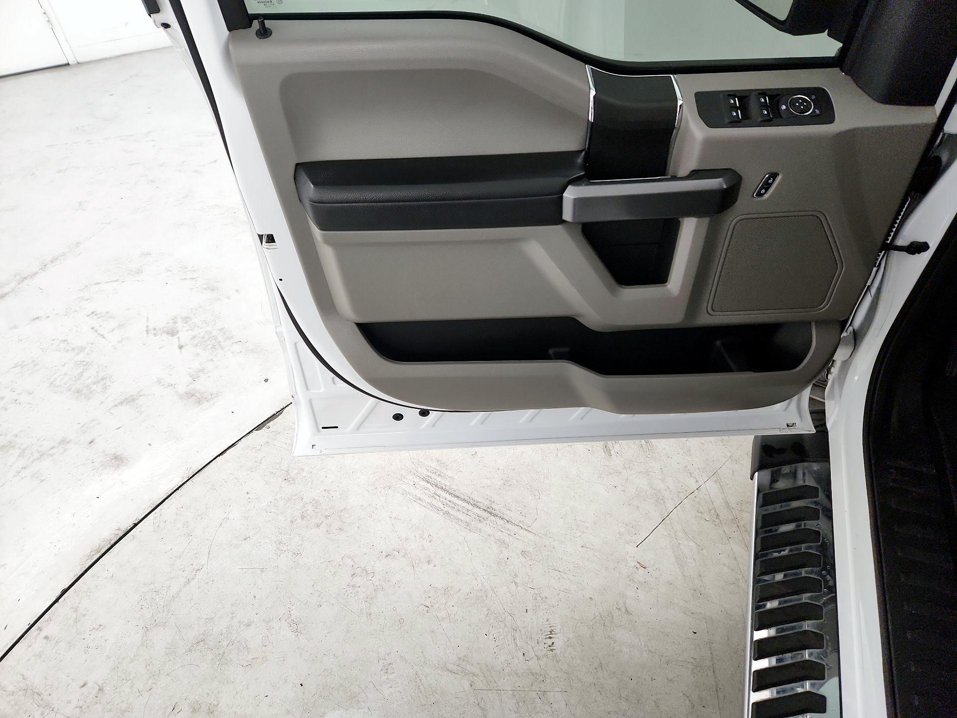 Thumbnail: 2019 Ford F-150 - 10