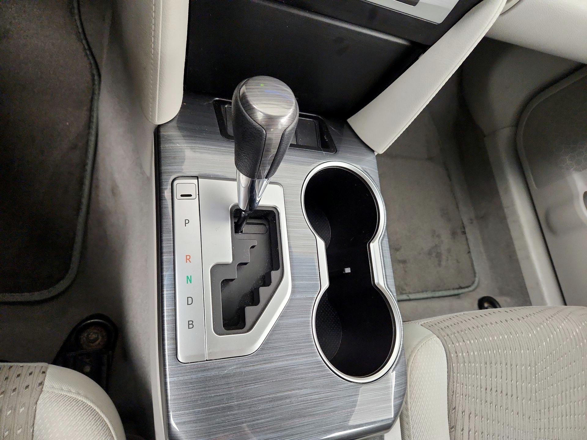 Thumbnail: 2014 Toyota Camry - 15